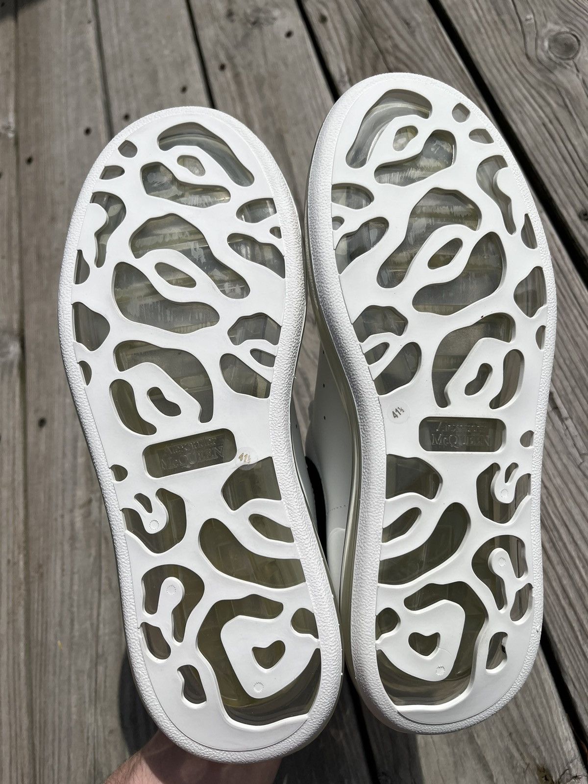 Alexander McQueen Alexander McQueen Oversized Clear Sole Sneaker (White/Black) Size US 8.5 / EU 41-42 - 6 Thumbnail