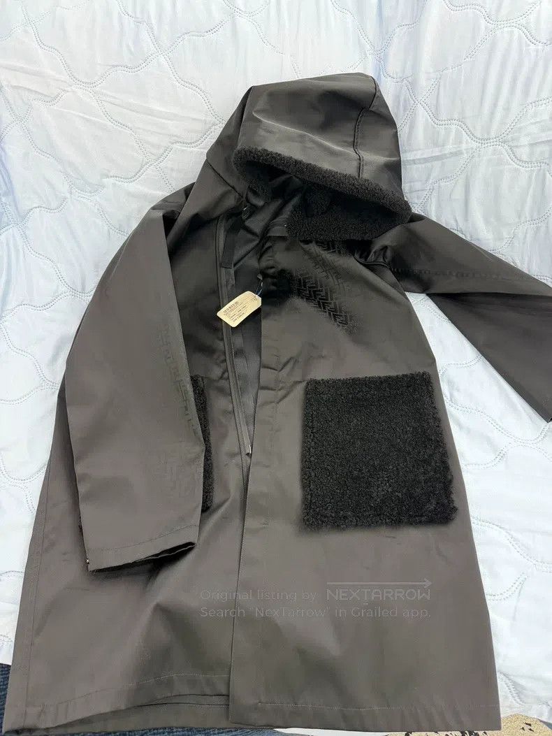 Fendi Fendi Long hooded coat, classic NERO series Size US M / EU 48-50 / 2 - 1 Thumbnail