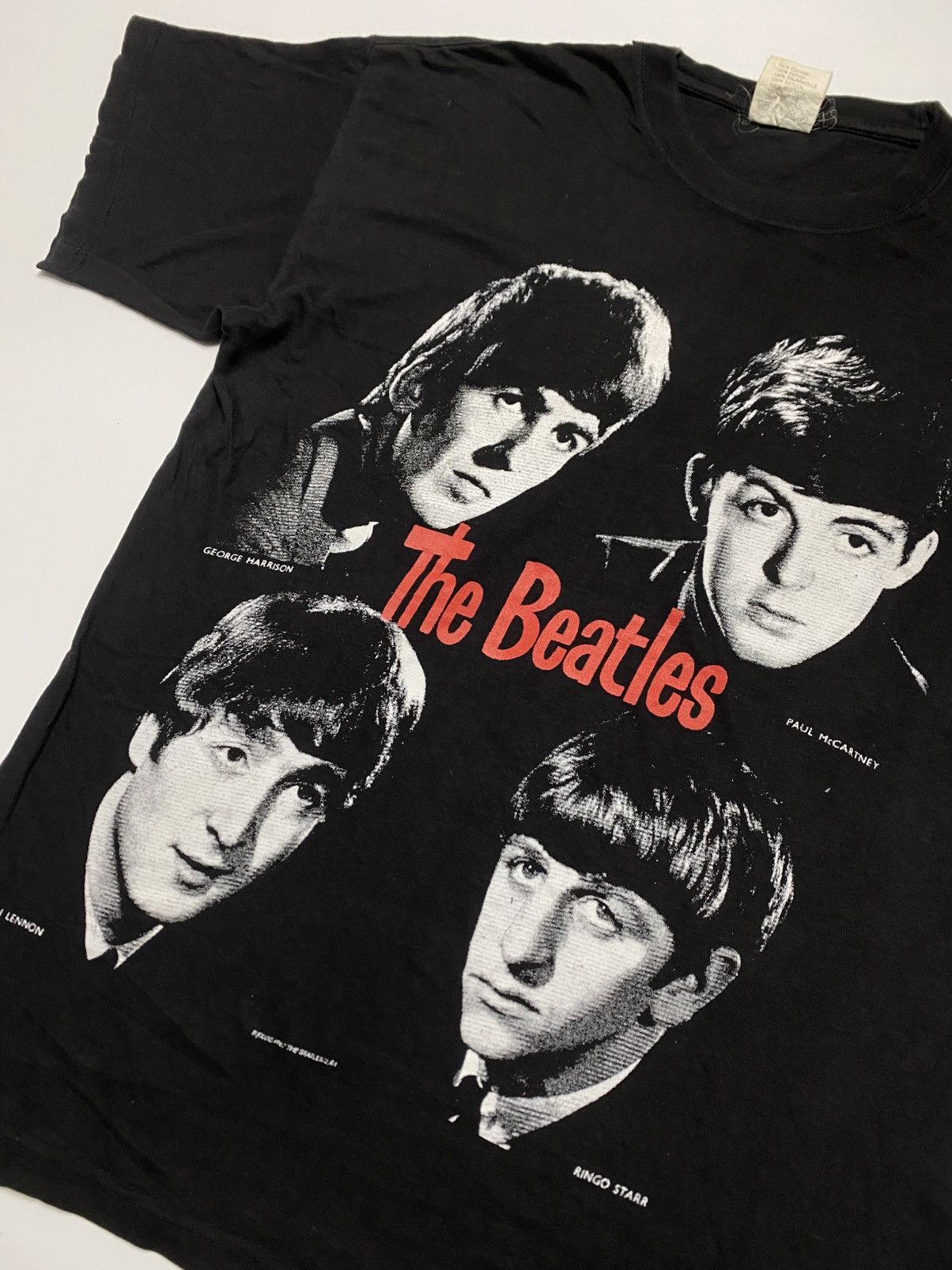 Band Tees Rare Vintage Europe 90s The Beatles Line-up tee Size US XL / EU 56 / 4 - 1 Thumbnail