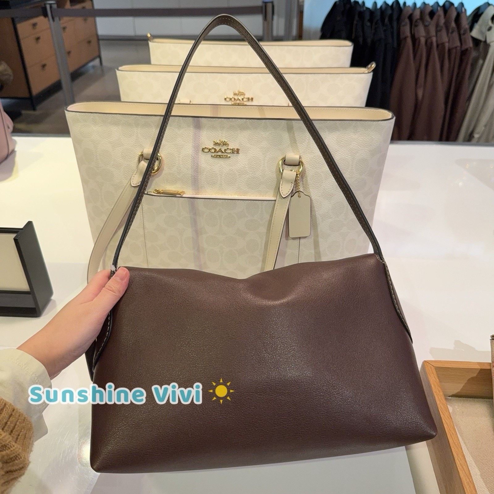 Coach NWT Coach Chelsea Shoulder Bag 30 Brass maple Leather Cds58 Size ONE SIZE - 6 Thumbnail