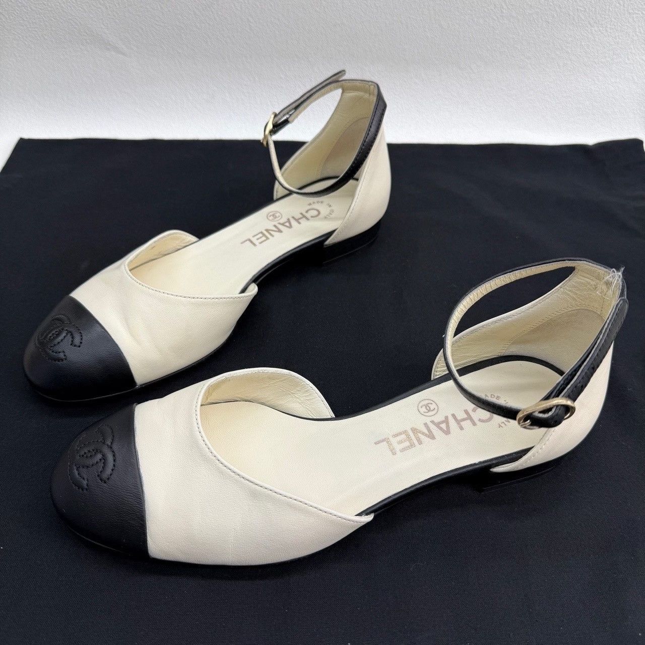 Chanel Chanel Black Sandals us_6 Women Size US 6 / IT 36 - 1 Thumbnail