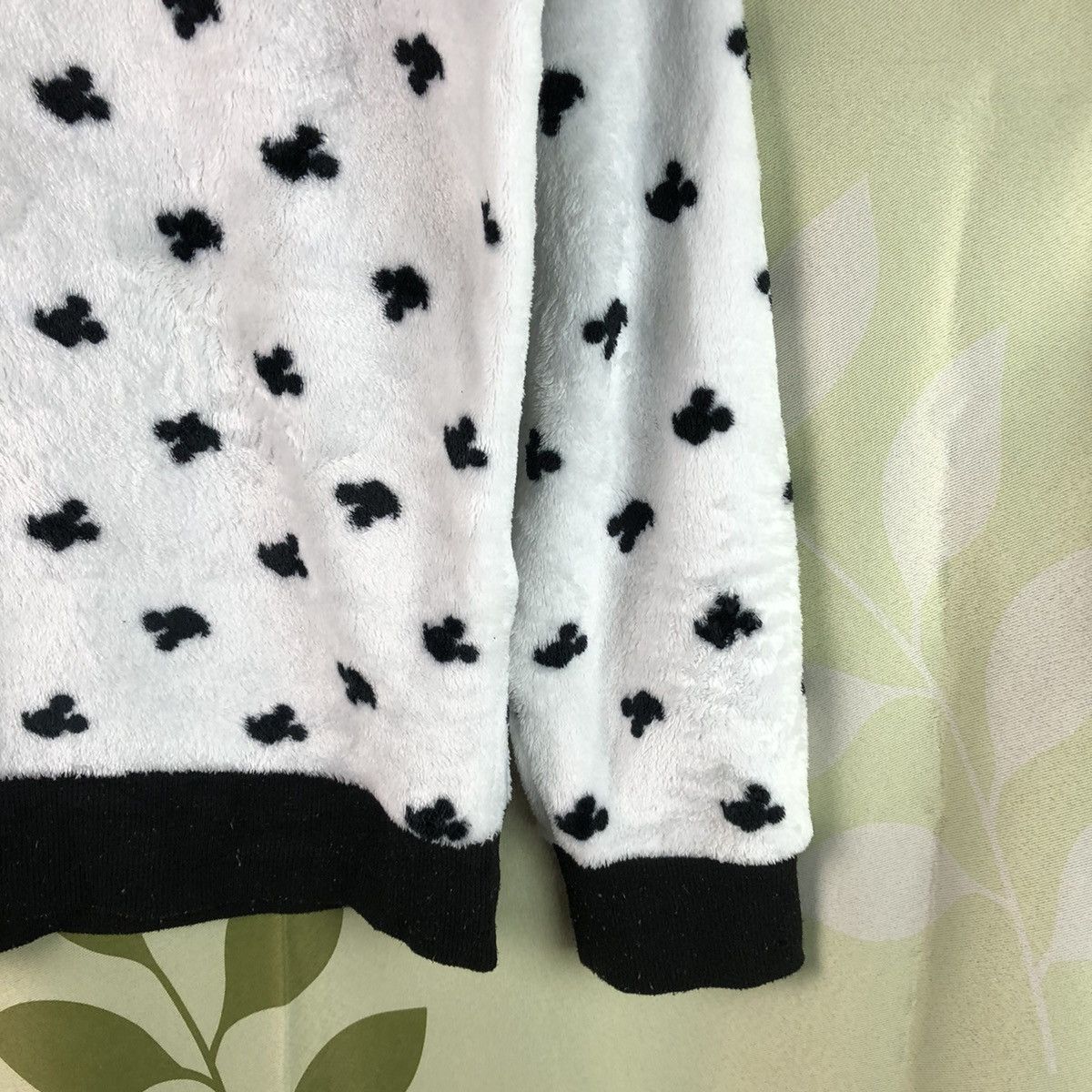 Cartoon Network × Disney × Mickey Mouse Disney Mickey Mouse vintage dotted White Hoodie #7455 Size US L / EU 52-54 / 3 - 8 Thumbnail