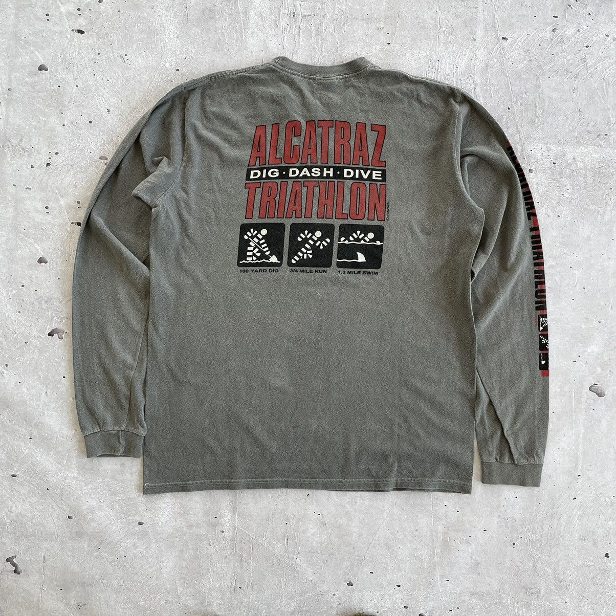 Other × Vintage Alcatraz San Francisco Triathlon Vintage Longsleeve T-Shirt Size US S / EU 44-46 / 1 - 1 Thumbnail