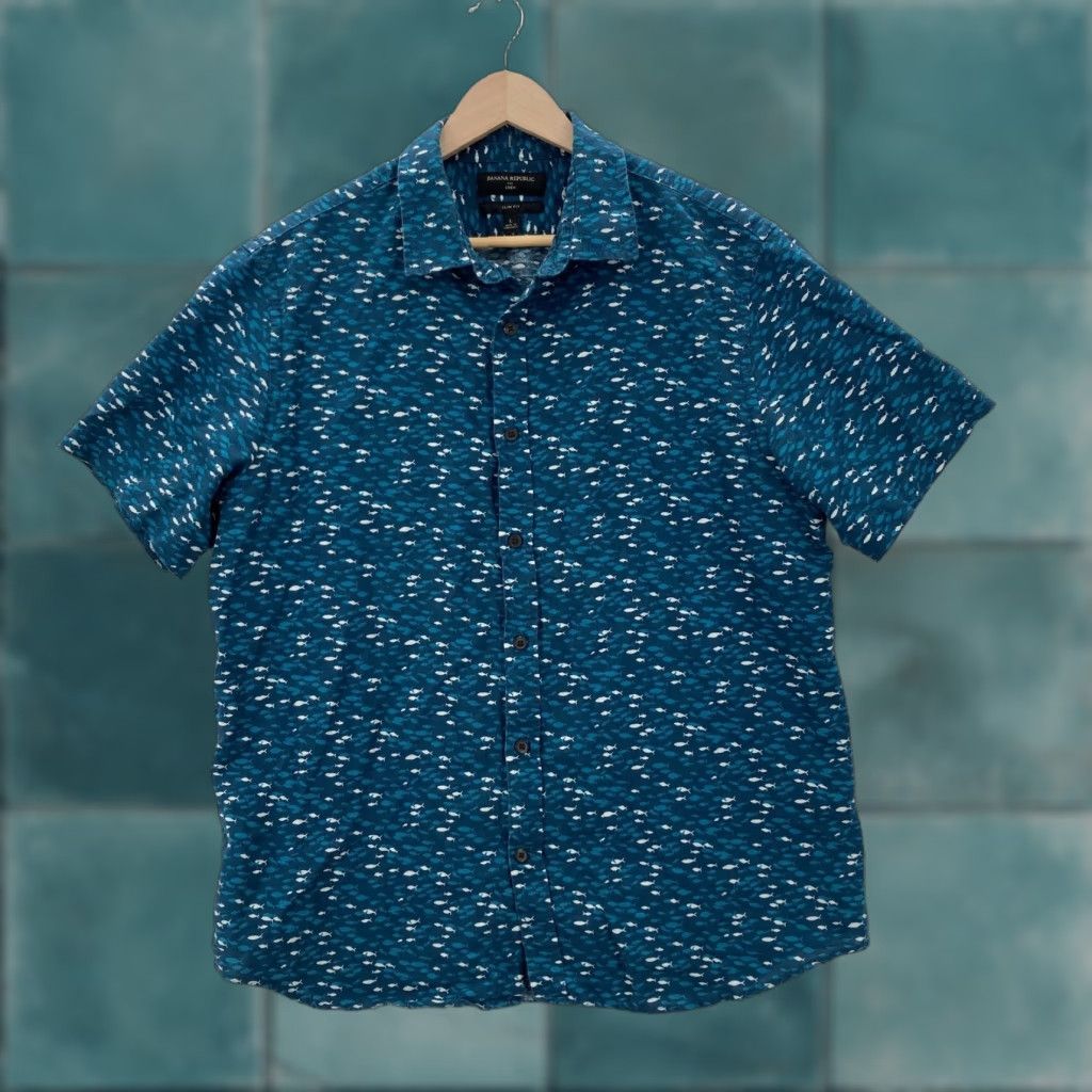 Banana Republic Banana Republic Shirt Mens Large Blue Fish Pattern Linen Short Sleeve Slim Fit Size US L / EU 52-54 / 3 - 1 Thumbnail