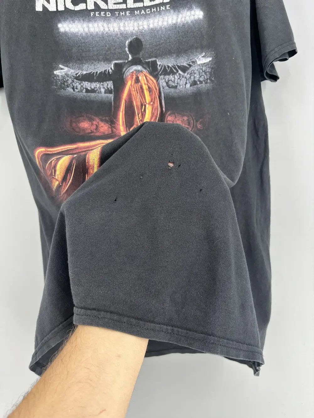 Band Tees Nickelback Feed The Machine Tour T-Shirt 2018 Size L Size US L / EU 52-54 / 3 - 7 Thumbnail