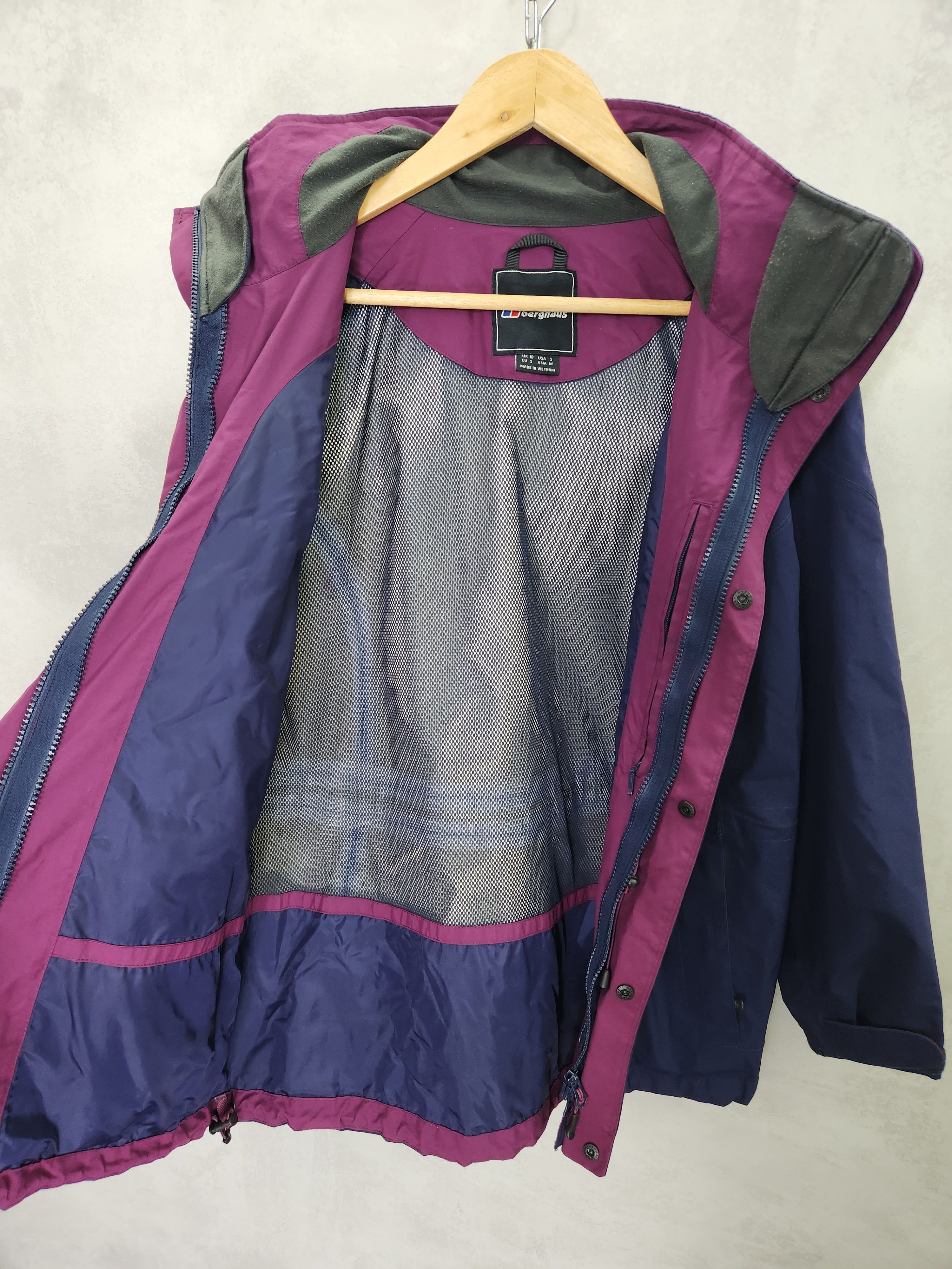 Berghaus Berghaus Purple Gore-Tex Waterproof Jacket Women S Size S / US 4 / IT 40 - 5 Thumbnail