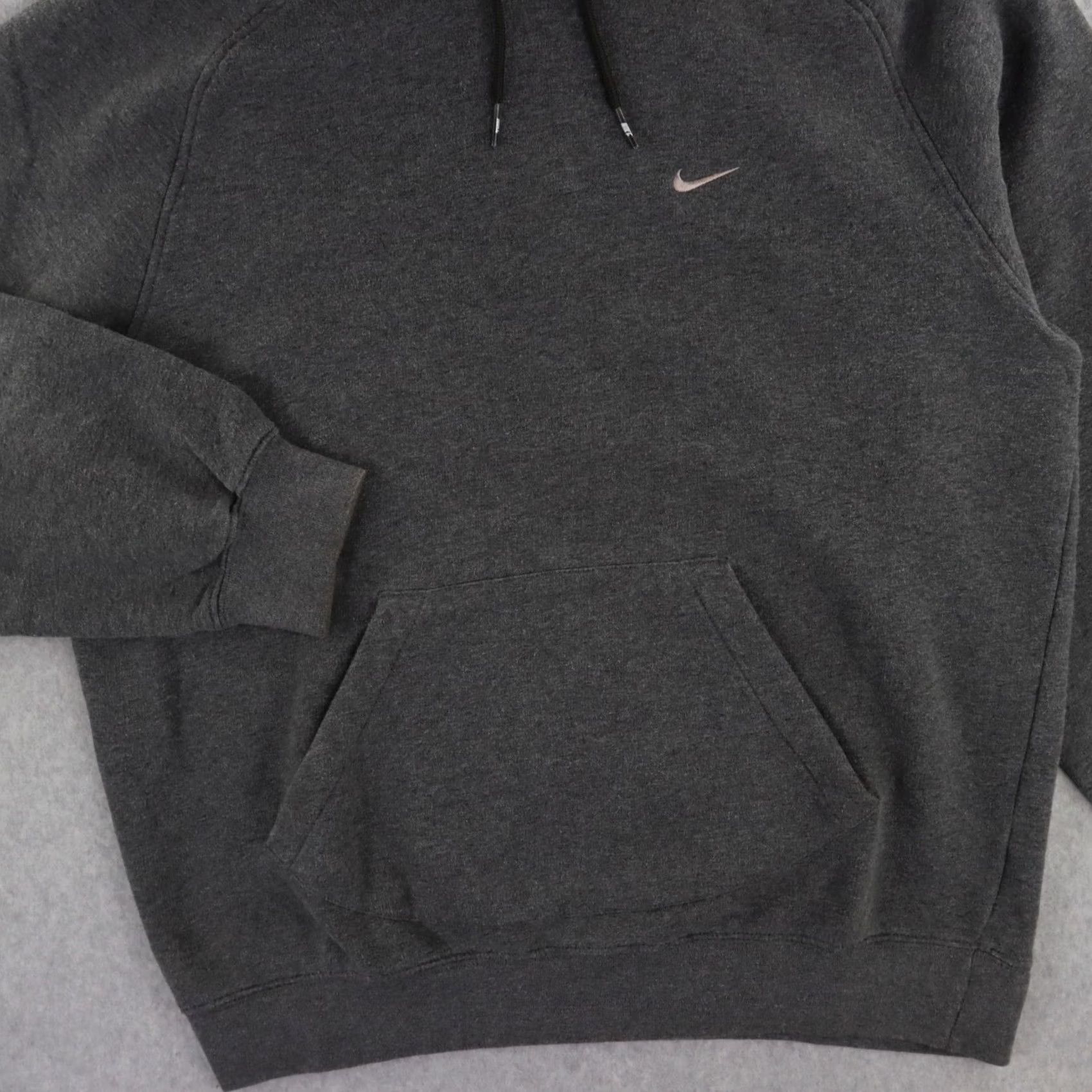 Nike Vintage Nike Hoodie Size Large Gray Y2K Charcoal RARE Size US L / EU 52-54 / 3 - 4 Thumbnail