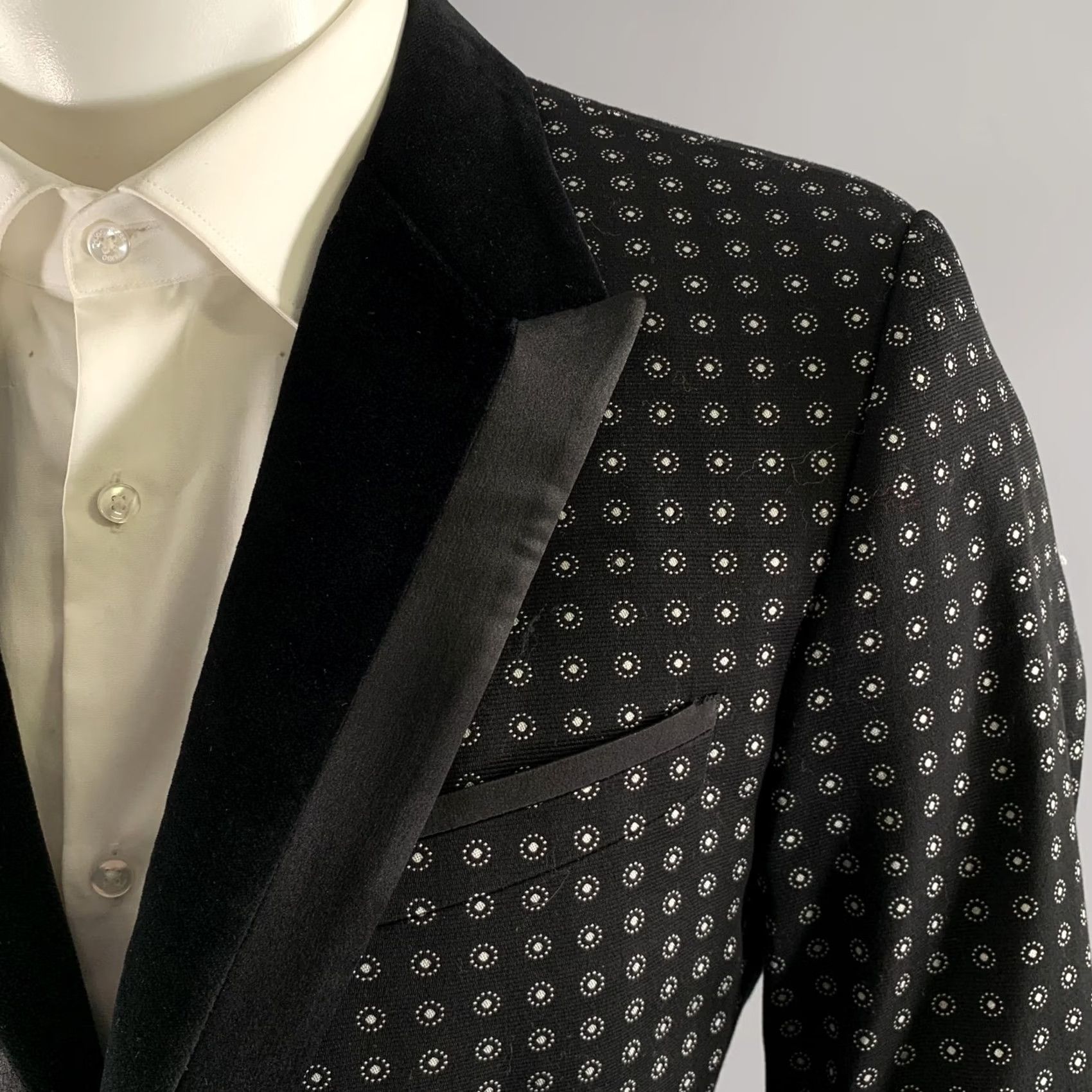 Dolce & Gabbana DOLCE & GABBANA Size 40 Black White Dot Cotton Blend Tuxedo Sport Coat Dressy Blazer Men XS-40) Size 40R - 2 Thumbnail