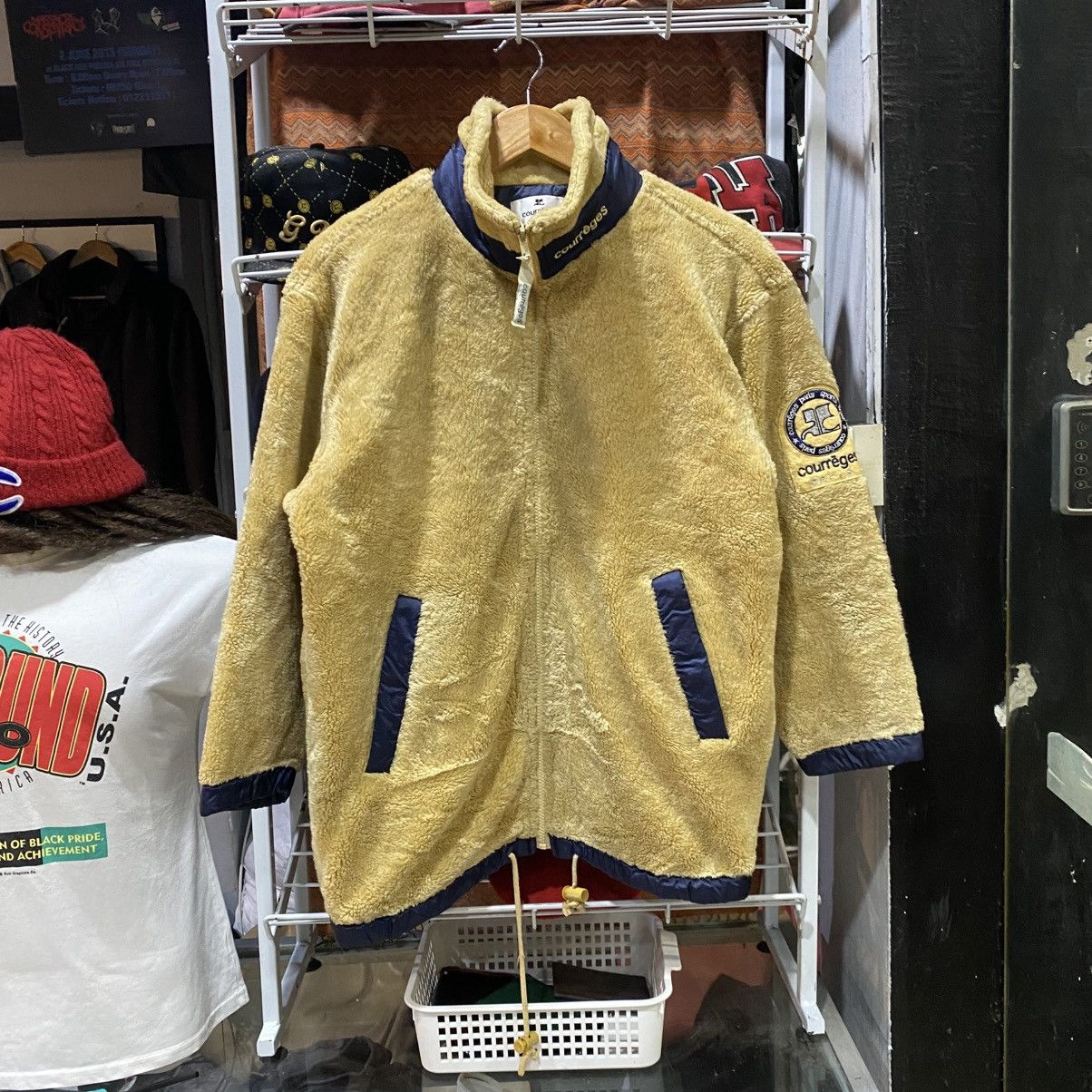Courreges Vintage Courrèges fleece jacket in yellow navy blue accents Size US M / EU 48-50 / 2 - 1 Thumbnail