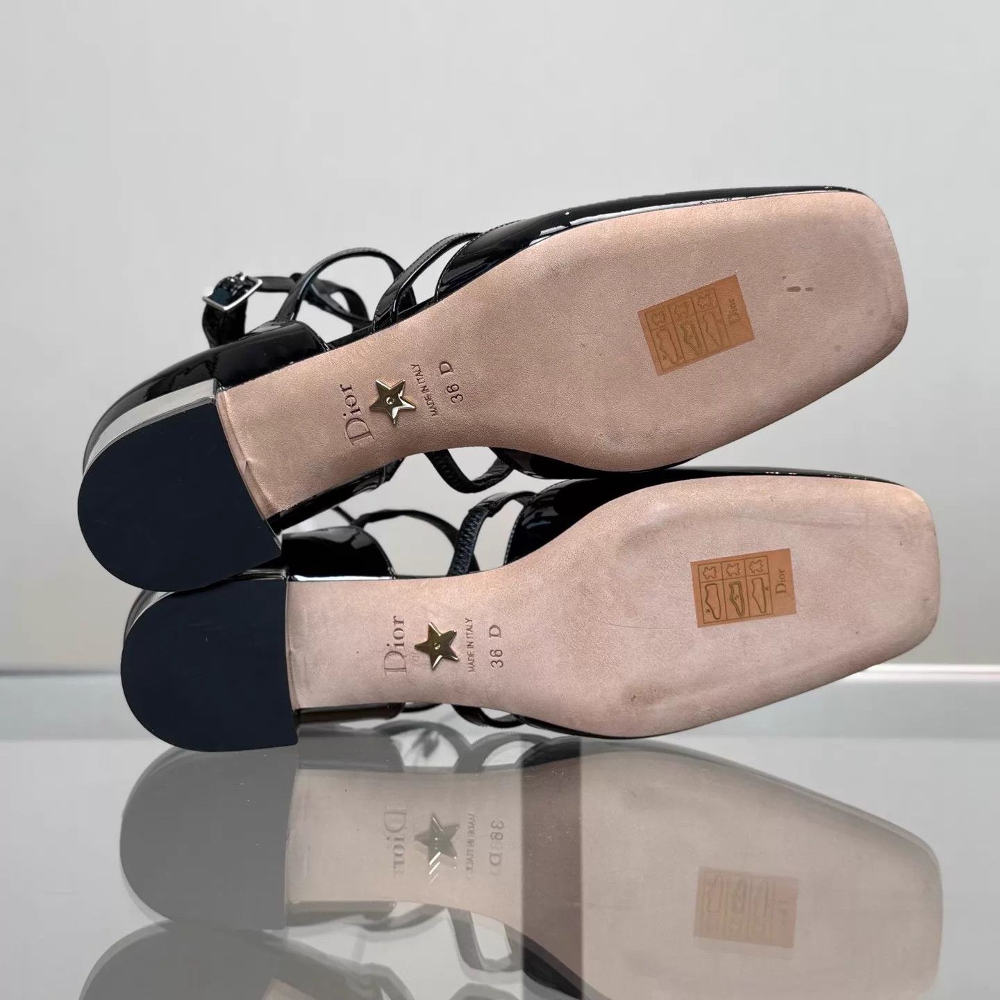 Dior DIOR Women's Black Patent Leather Block Heel Roman Sandals Size US 5.5 / IT 35.5 - 7 Thumbnail