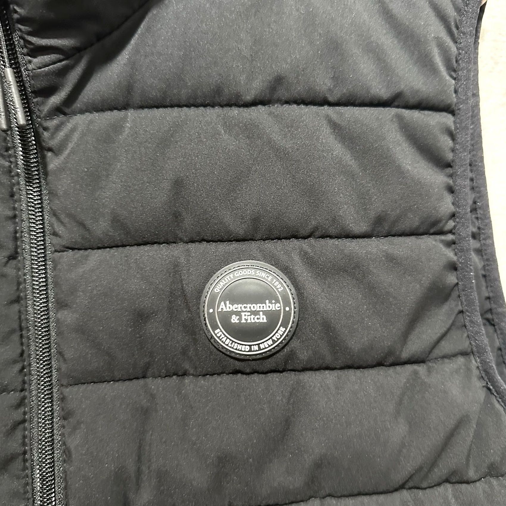 Abercrombie & Fitch VINTAGE Abercrombie & Fitch Lightweight Vest Men S Black Full Zip Primaloft Size US S / EU 44-46 / 1 - 3 Thumbnail