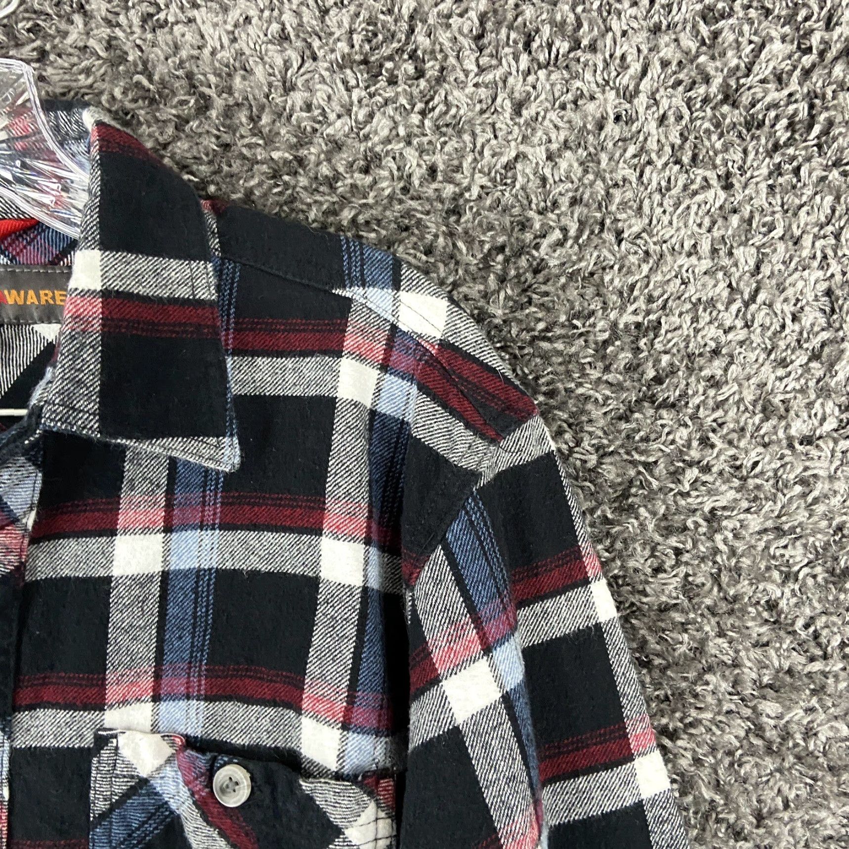 Vintage VINTAGE Americanware Flannel Red Plaid Shirt Men M Long Sleeve Button-Up (Red) Mens Medium Plaid Flannel Shirt Size US M / EU 48-50 / 2 - 4 Thumbnail