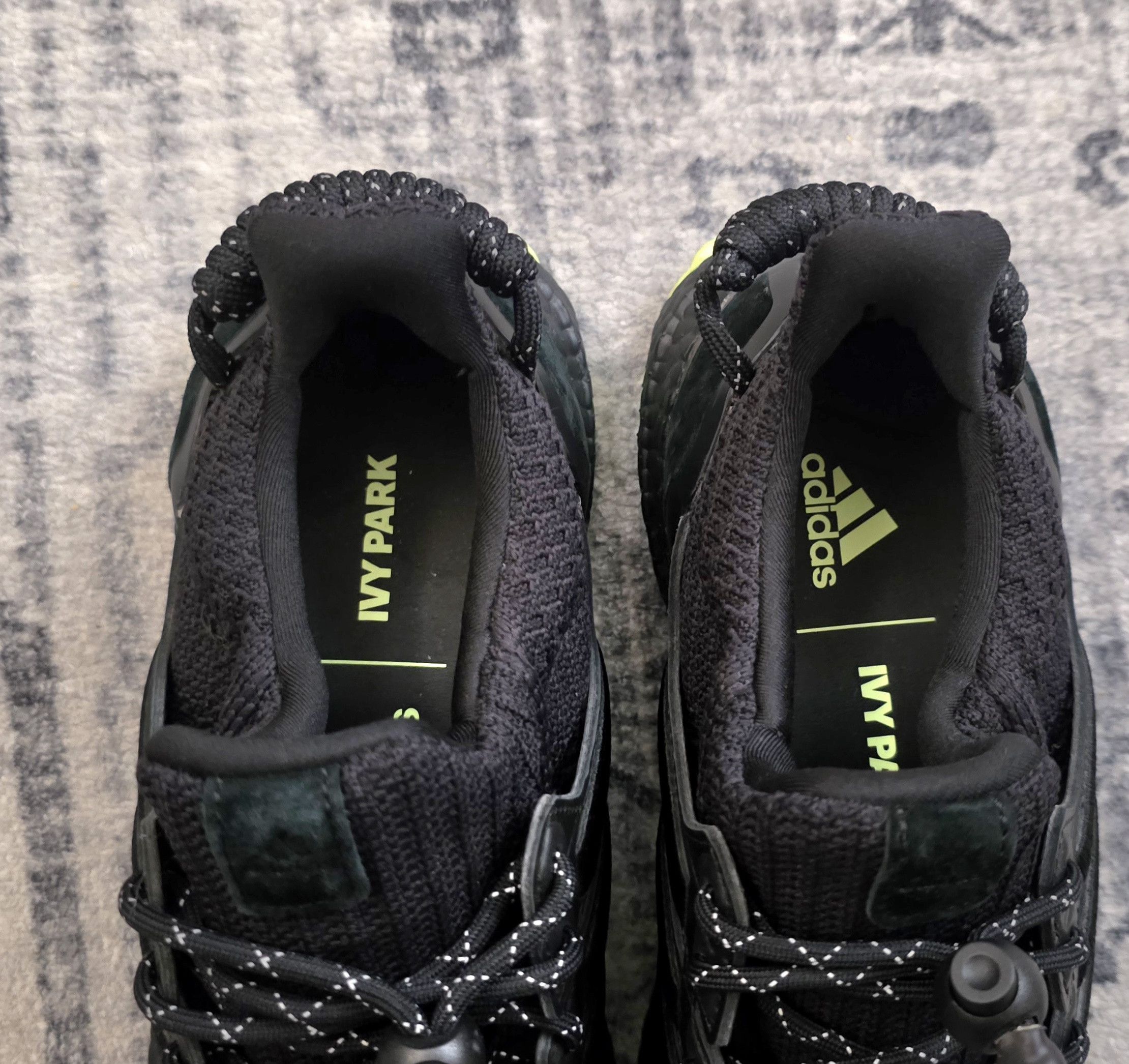 Adidas × Ivy Park Adidas Beyonce Ivy Park x Ultra Boost OG GX0200 sne Size US 8 / EU 41 - 10 Thumbnail