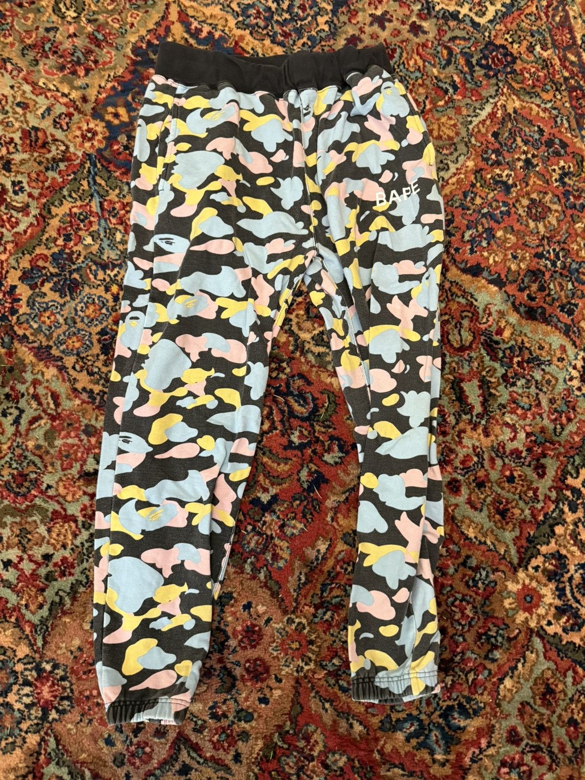 Bape Bape multi color sweatpants Size US 34 / EU 50 - 1 Thumbnail