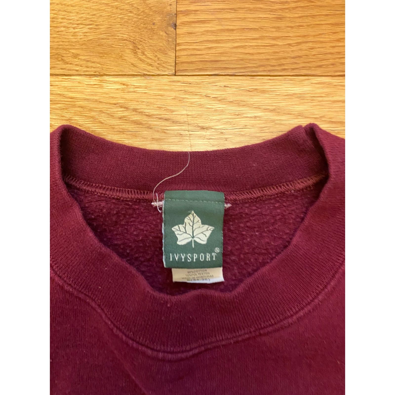 Vintage VINTAGE IvySport Harvard University Sweatshirt Crewneck Veritas College Crimson Sz Small Mens Red Size US S / EU 44-46 / 1 - 4 Thumbnail