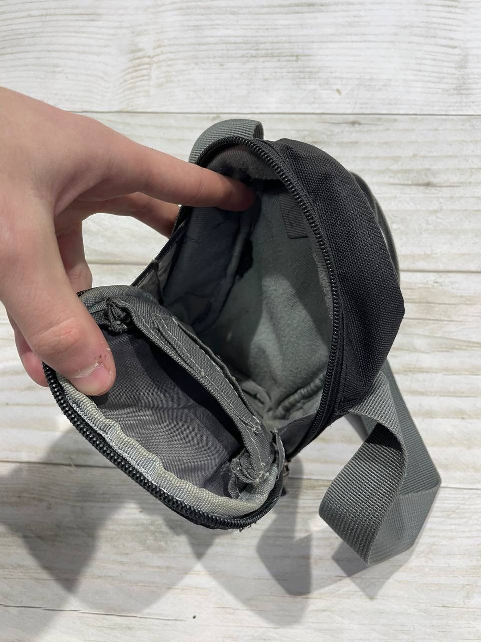 Jack Wolfskin Vintage Jack Wolfskin Messenger Mini Bag Black Y2K Size ONE SIZE - 13 Thumbnail