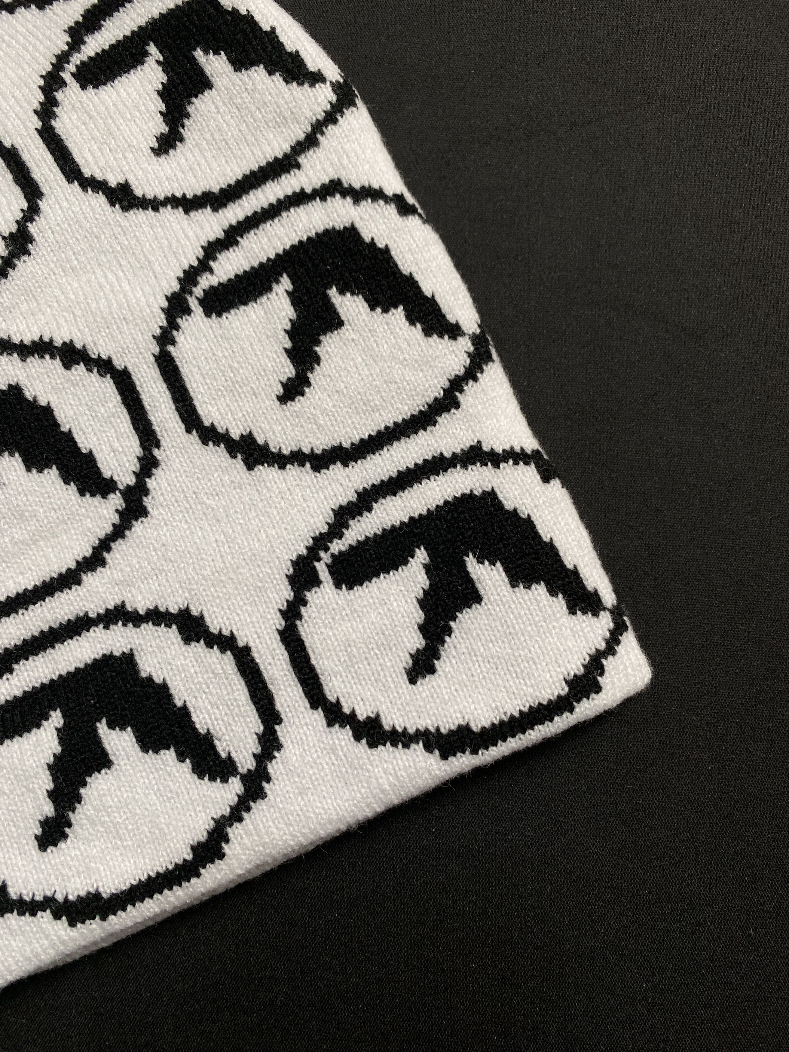 Japanese Brand Deadstock Knit Aphex Twin Logo No Cuff White Beanie Hats OS Size ONE SIZE - 2 Thumbnail