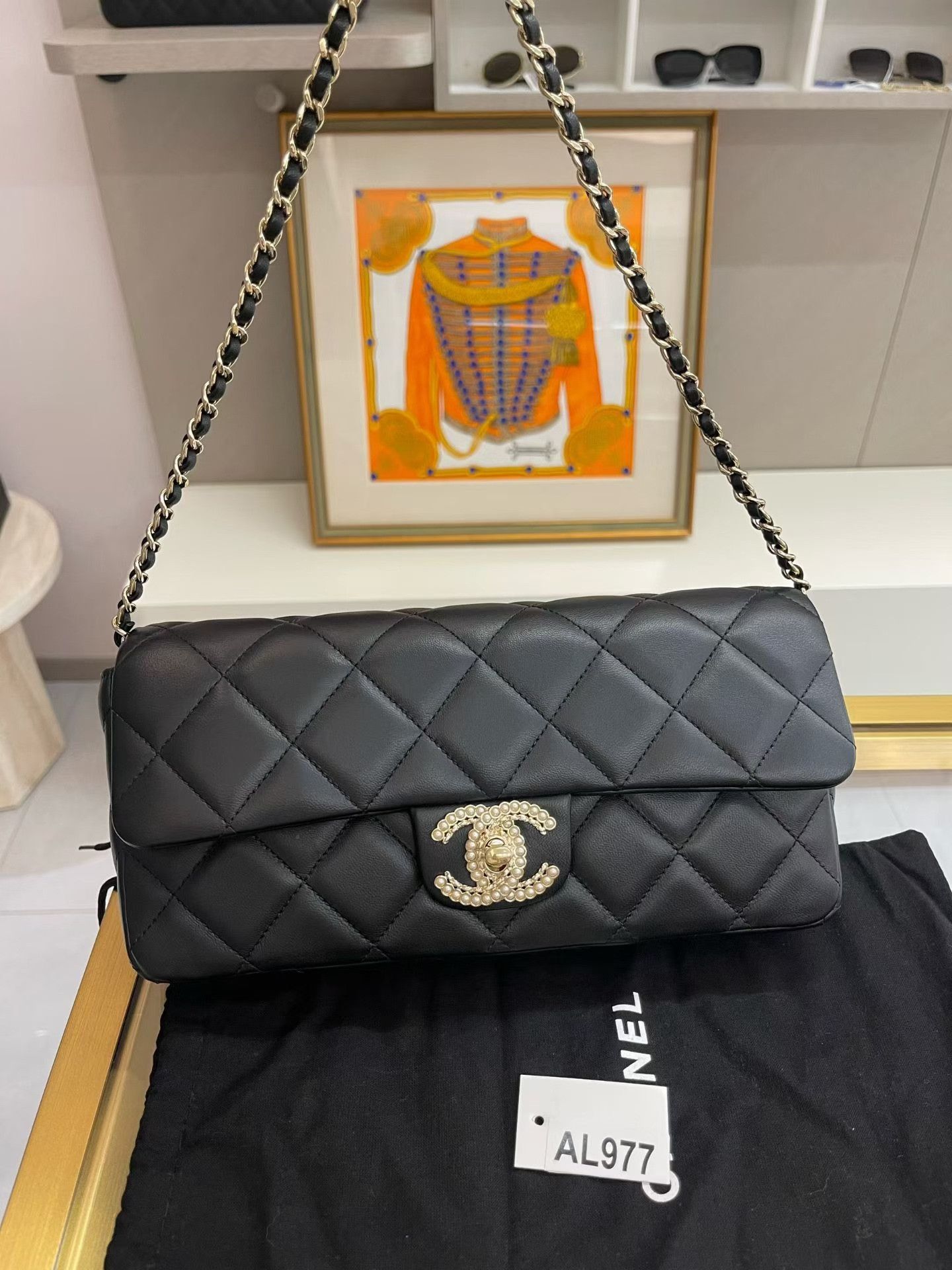 Chanel Pre-loved Bag Very good condition Size ONE SIZE - 1 Thumbnail