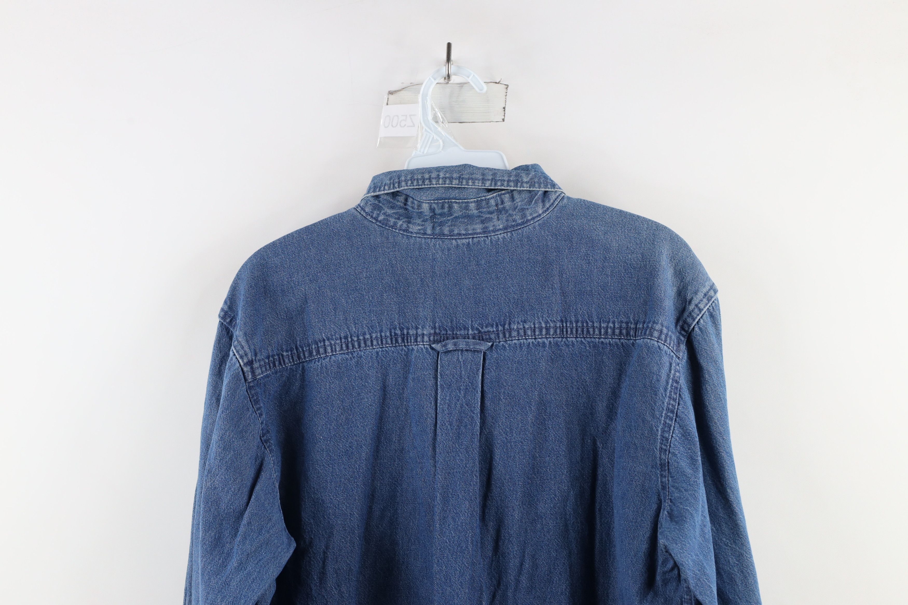 Vintage Vintage 90s Tony the Tiger Keebler Elf Denim Button Shirt Size S / US 4 / IT 40 - 9 Thumbnail