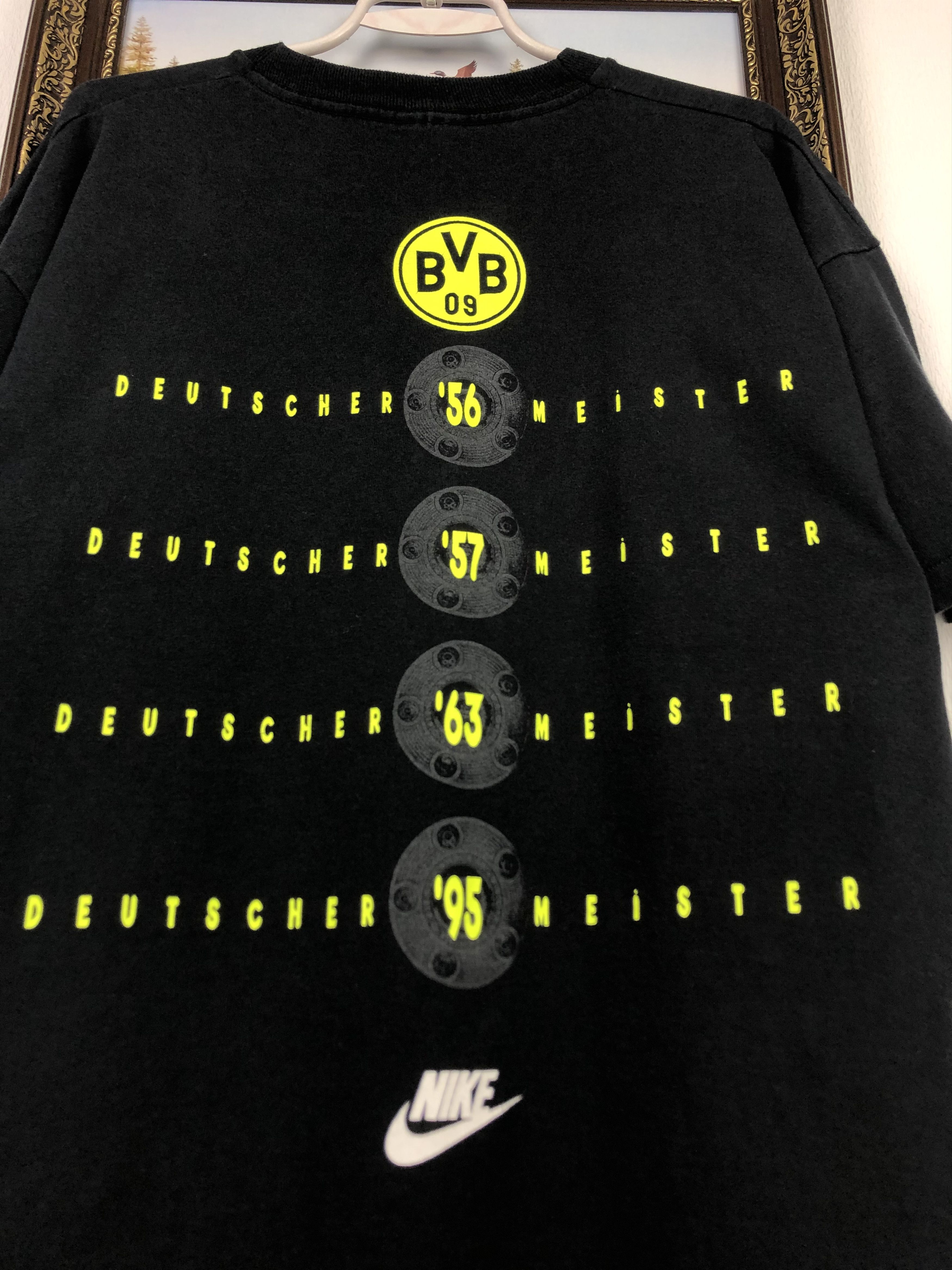 Nike Vintage Nike Deutscher Meister Borussia Dortmund Shirt Tee Size US XL / EU 56 / 4 - 9 Thumbnail