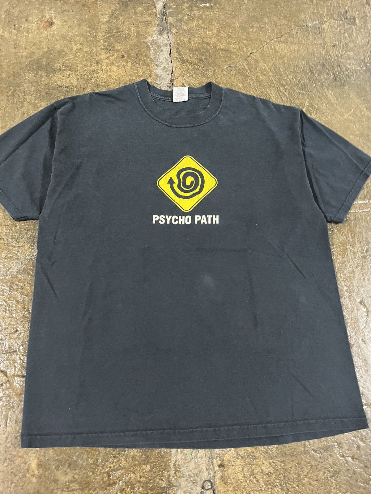 Vintage Crazy Vintage Y2K Psychopath Humor Tee JNCO Style Unique Size US XL / EU 56 / 4 - 2 Thumbnail
