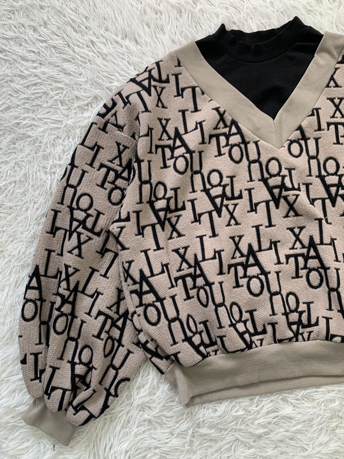 Art Comes First Nice Letters Art Pullover Sweater By Lutique Size L / US 10 / IT 46 - 3 Thumbnail