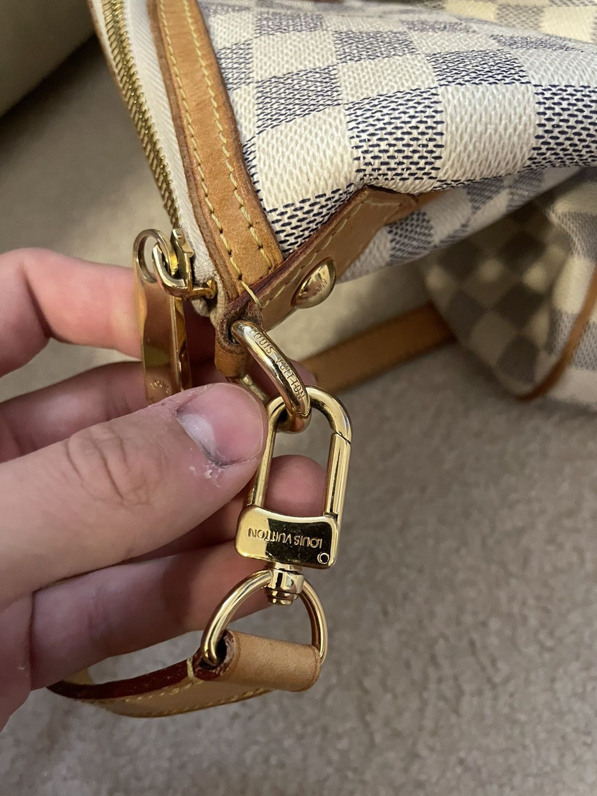 Louis Vuitton Louis Vuitton Damier Azur Siracusa Crossbody Bag Cream Size ONE SIZE - 9 Thumbnail