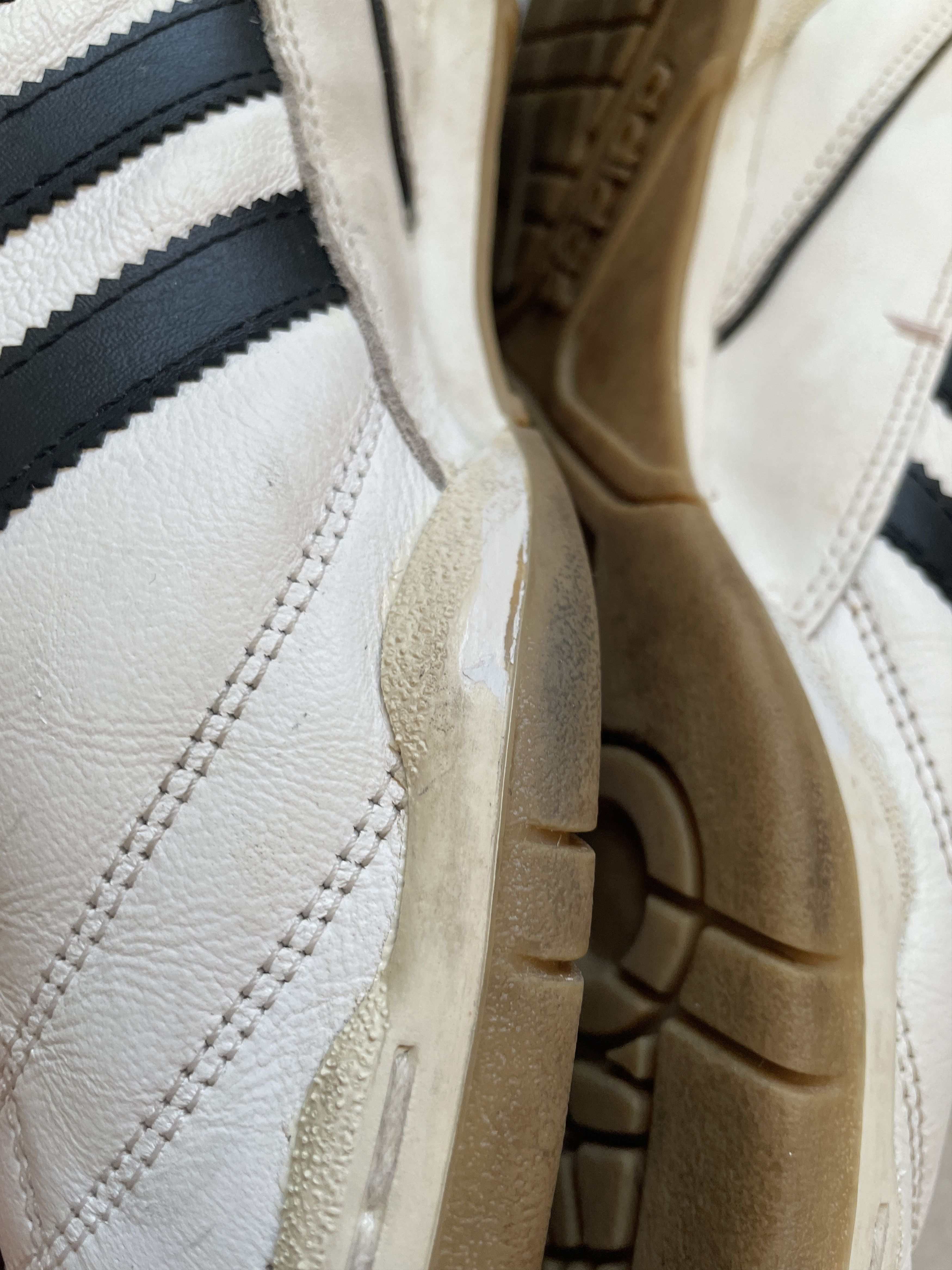 Adidas VINTAGE ADIDAS KAISER SAMBA SOCCER BLOKE LEATHER SNEAKERS Size US 9 / EU 42 - 10 Thumbnail