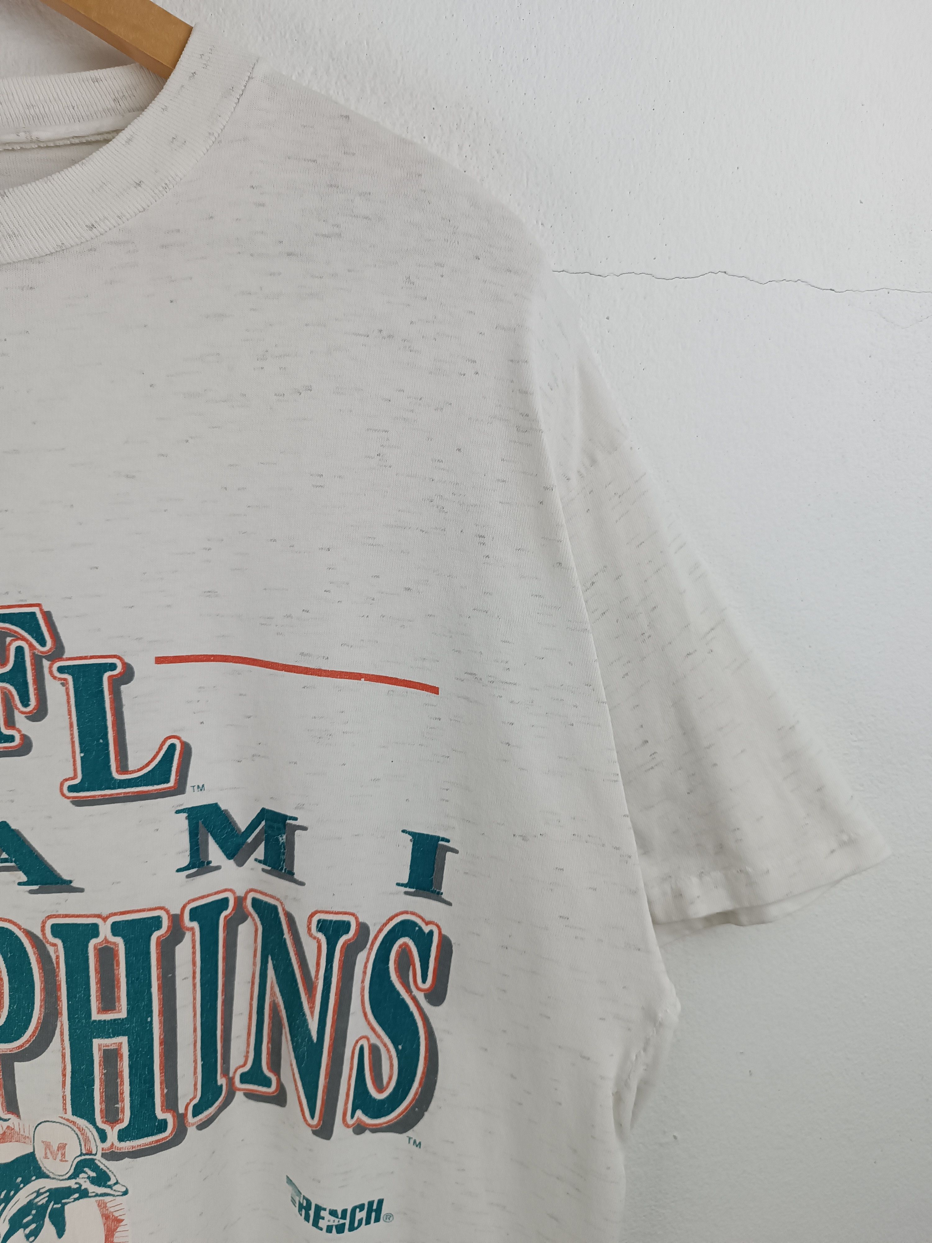 NFL VINTAGE 90'S MIAMI DOLPHINS NFL CLASSIC LOGO TEE VERY RARE Size US XL / EU 56 / 4 - 6 Thumbnail