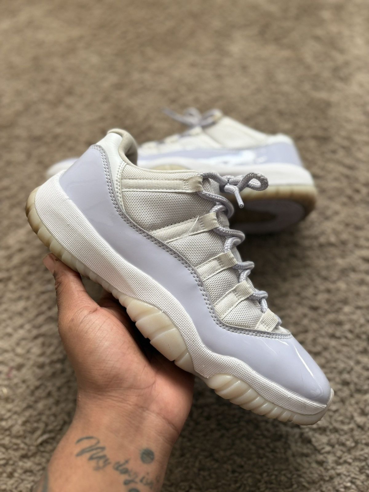 Jordan 11 Low Pure Violet