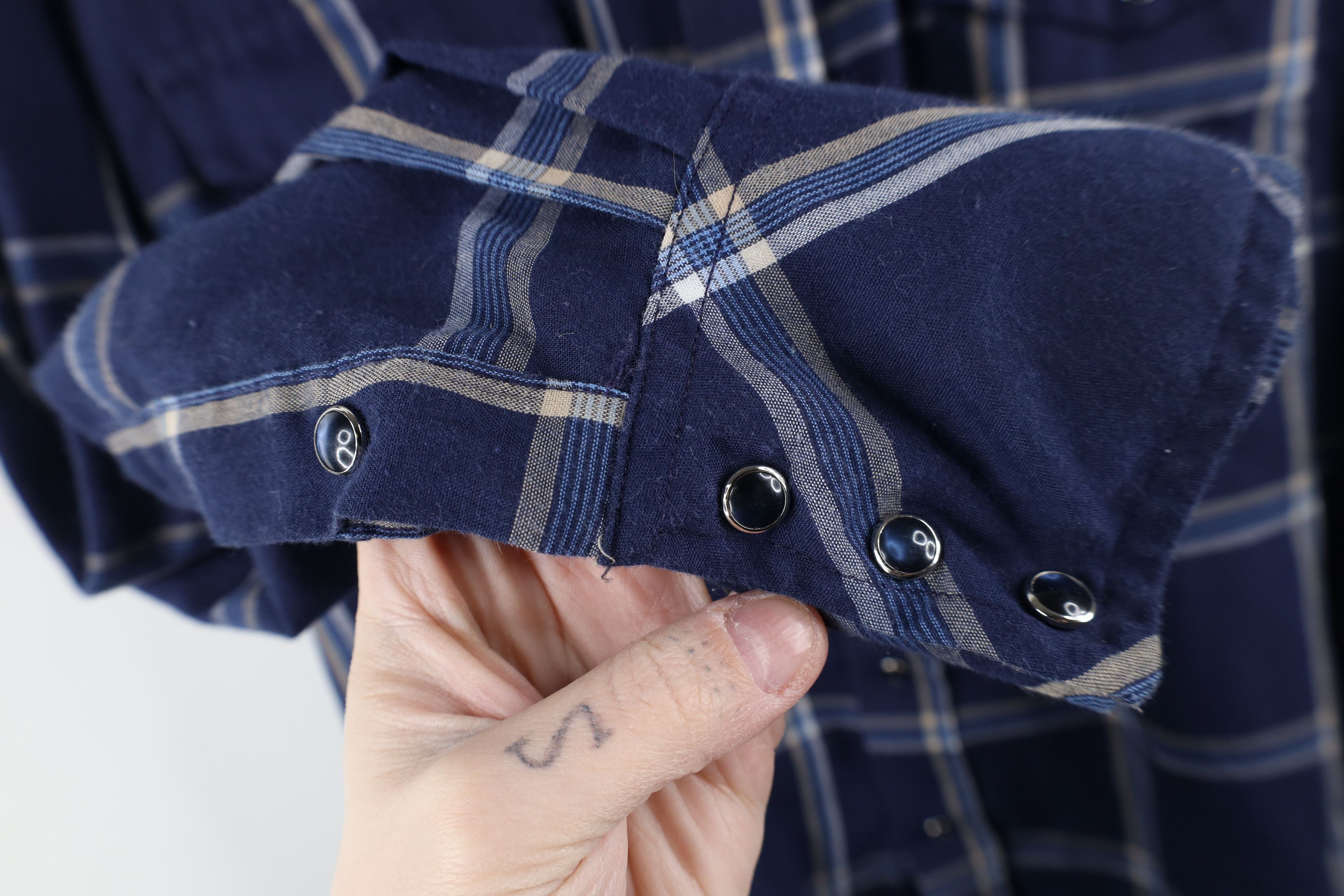 Vintage Vintage 70s Streetwear Thin Western Cowboy Button Shirt USA Size US M / EU 48-50 / 2 - 7 Thumbnail