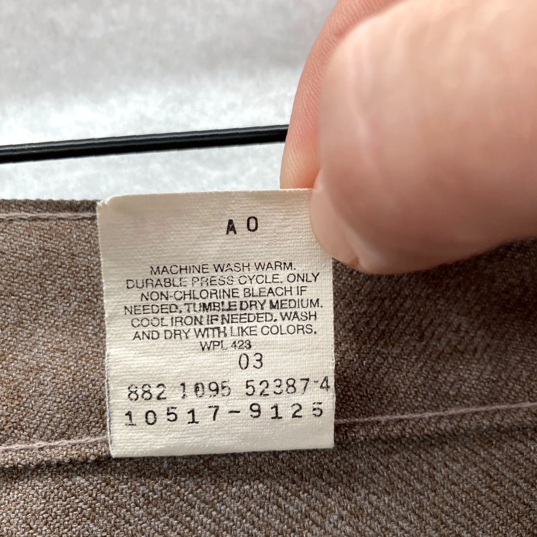 Levi's VINTAGE Levi's Pants Mens 42x28 Brown Dacron Polyester 1995 USA Made Black Tab Pants Mens 42 Brown Levi's Action Slacks USA Curvy? Size US 42 / EU 58 - 5 Thumbnail