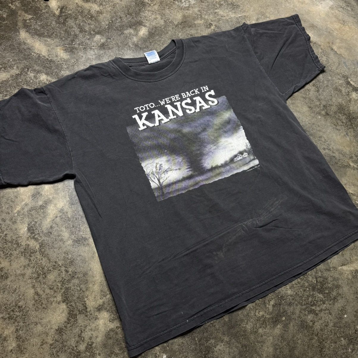 Vintage vintage were not in kansas anymore wizard of oz toto tshirt Size US XL / EU 56 / 4 - 5 Thumbnail