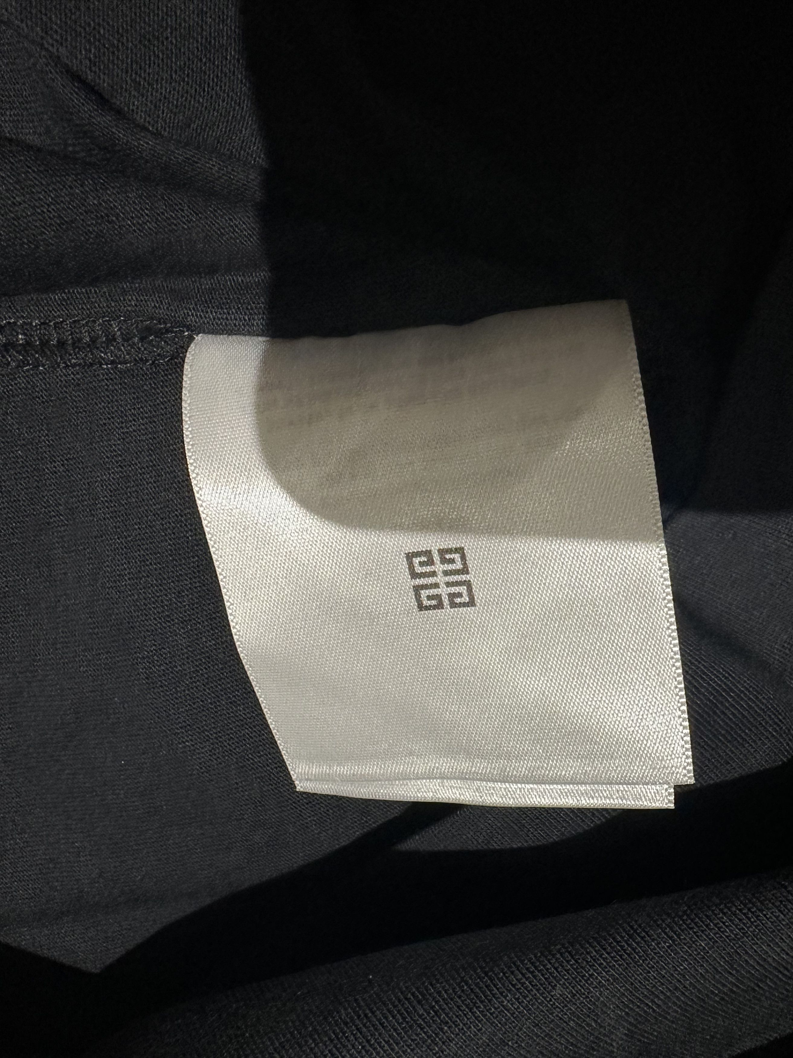 Givenchy Givenchy 4G Padlock Print T Shirt Size US M / EU 48-50 / 2 - 8 Thumbnail