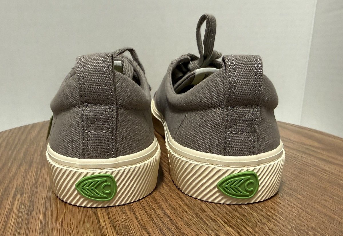 Other Cariuma Unisex Grey Organic Cotton Canvas Neon Sneakers Size US 9.5 / IT 39.5 - 4 Thumbnail