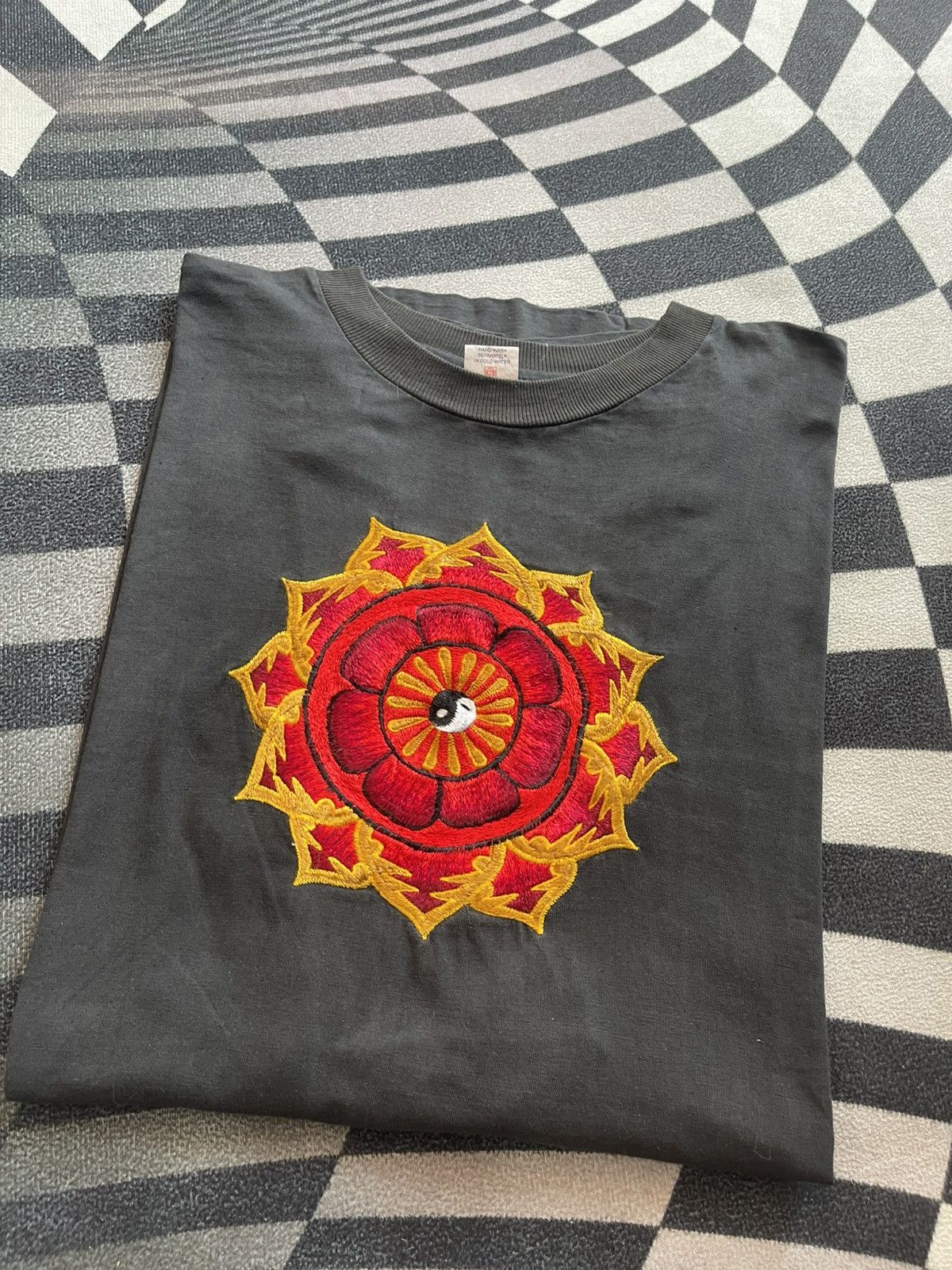 Vintage Vintage90s TiTex Nepal Hand Embroidered Mandala Yin Yang Tee Size US XL / EU 56 / 4 - 1 Thumbnail