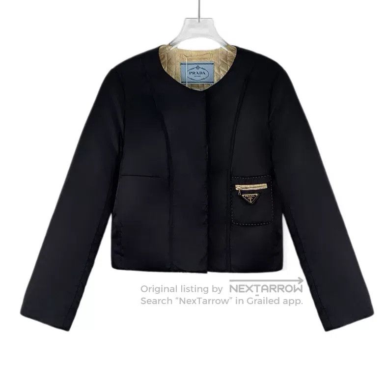 Prada Prada Black triangle calfskin round-neck long-sleeved jack Size XS / US 0-2 / IT 36-38 - 1 Thumbnail