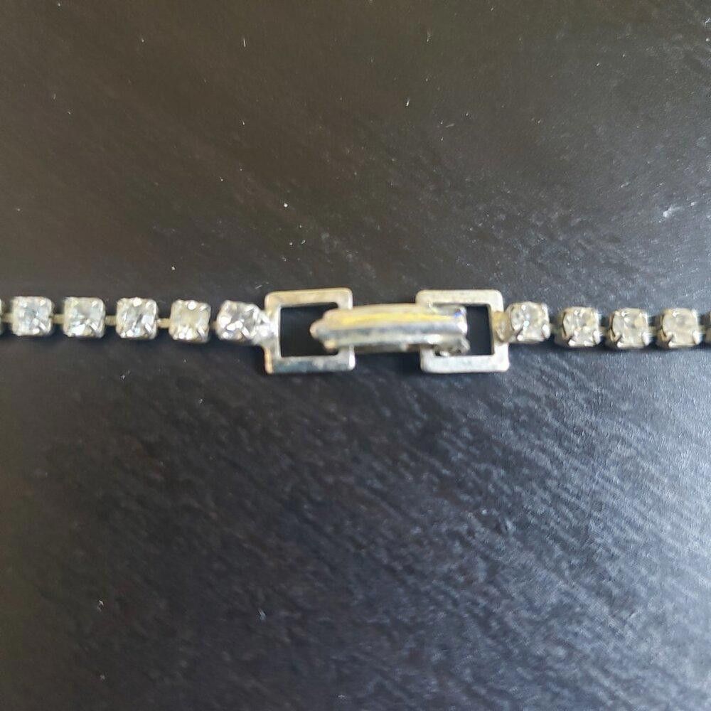 Designer Cubic Zirconia Pear Shaped Silver Vintage Necklace 16" Size ONE SIZE - 6 Thumbnail