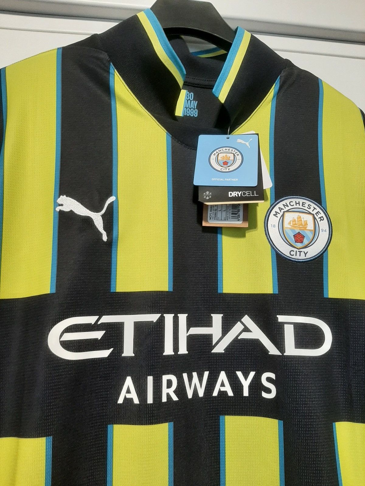 Puma New football soccer Jersey Manchester city third Size US L / EU 52-54 / 3 - 5 Thumbnail
