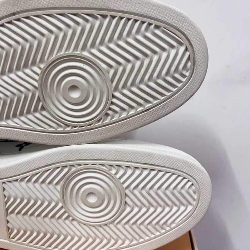 Louis Vuitton Louis Vuitton Rivoli Monogram Casual Low-top Sneakers - Size US 9.5 / EU 42-43 - 8 Thumbnail