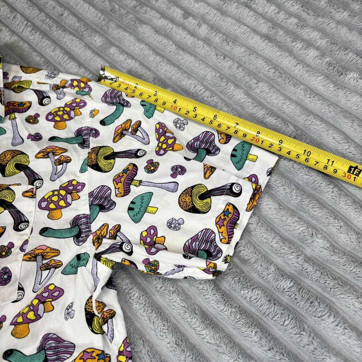 Other ALab Men's Button Down Shirt Mushrooms Multicolor Sz Large Size US L / EU 52-54 / 3 - 7 Thumbnail