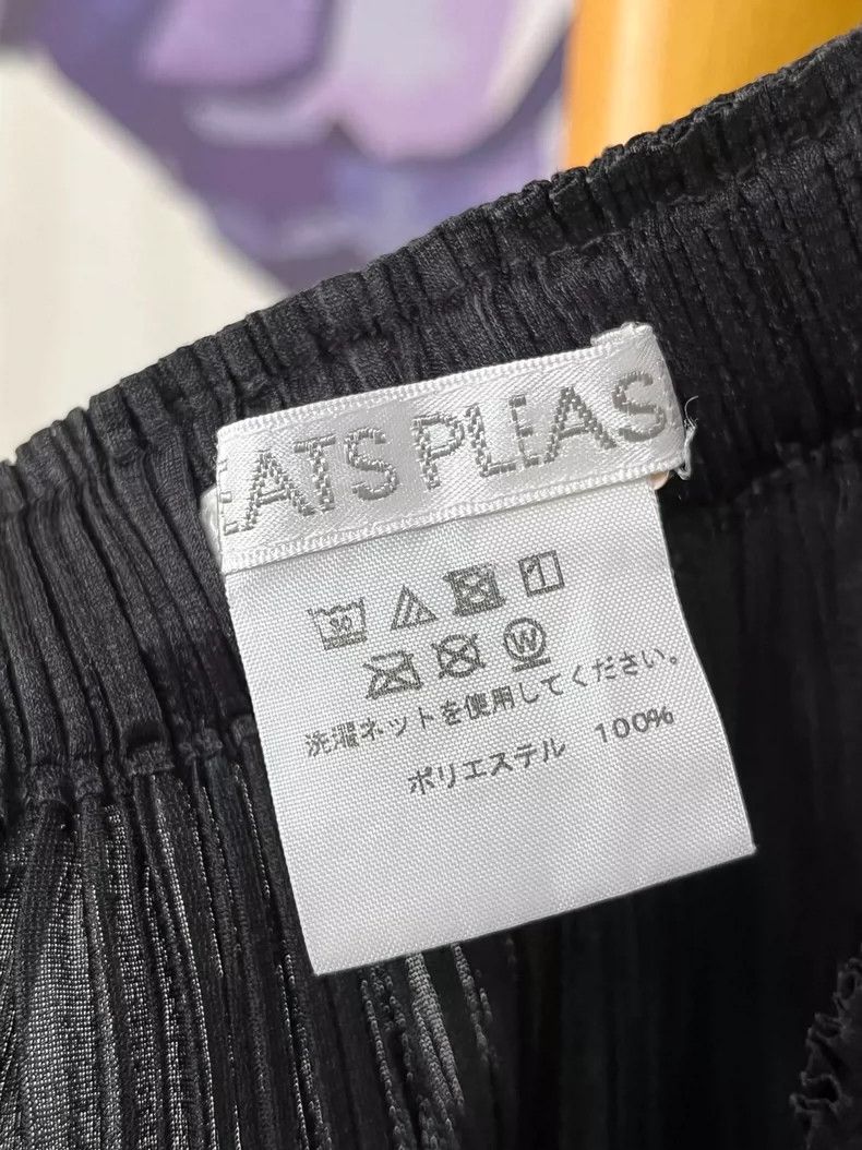 Issey Miyake Issey Miyake size:3 Black pleated irregular-shaped pants Size 22" - 4 Thumbnail