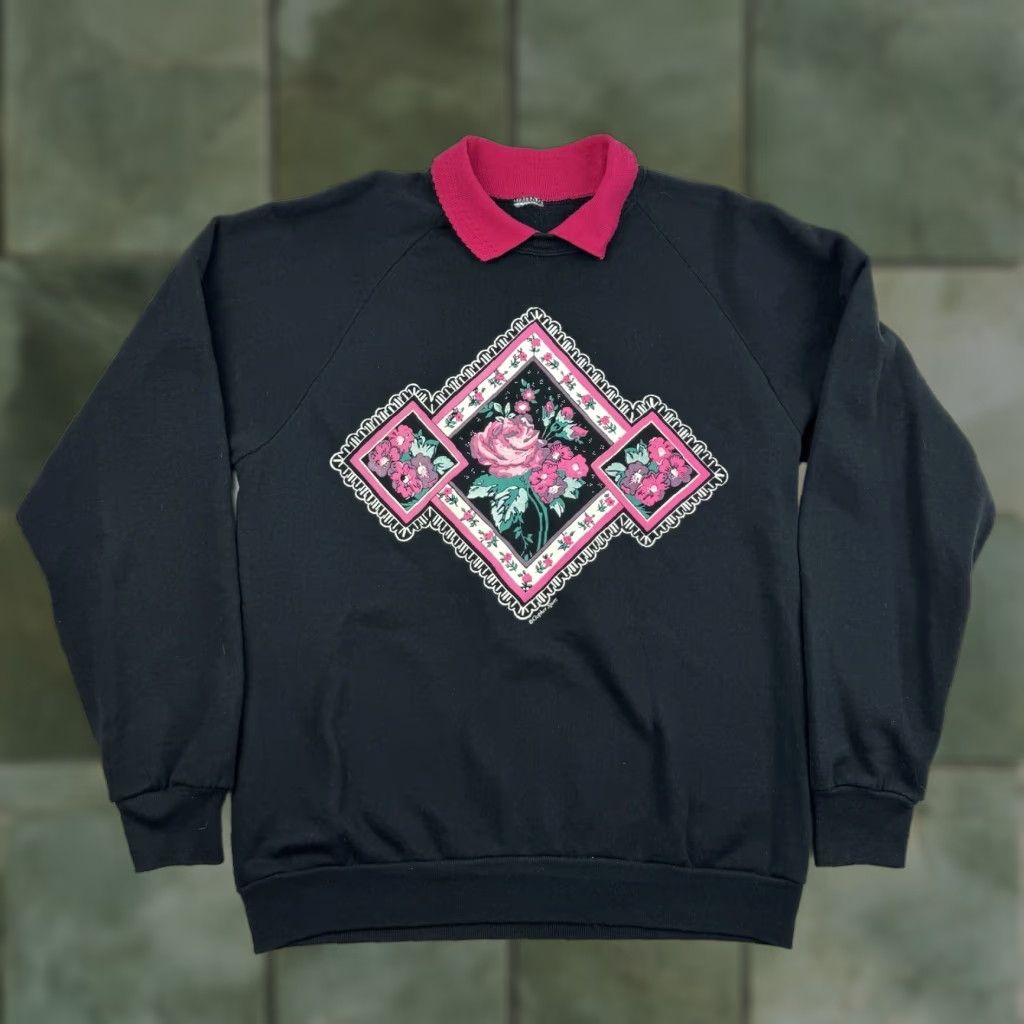 Vintage VINTAGE Rose Flower Sweatshirt Womens Large Black Collar Nature Cute Grandma 90s Size L / US 10 / IT 46 - 1 Thumbnail