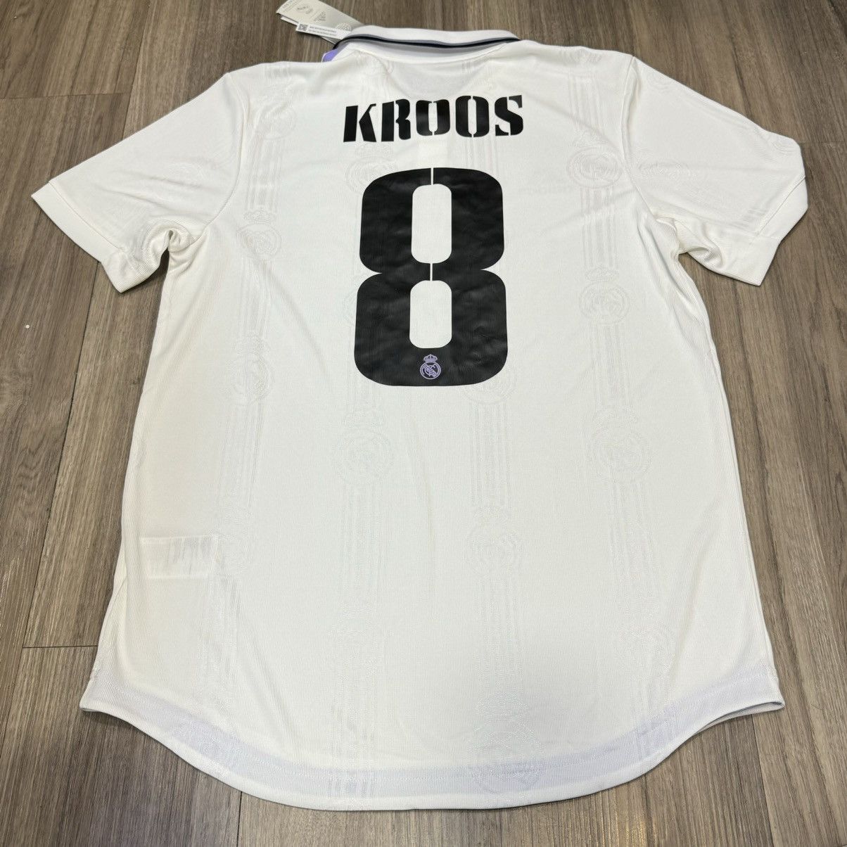 Adidas Real Madrid 22/23 player issue home shirt #8 Kroos (Bnwt) Size US M / EU 48-50 / 2 - 2 Thumbnail