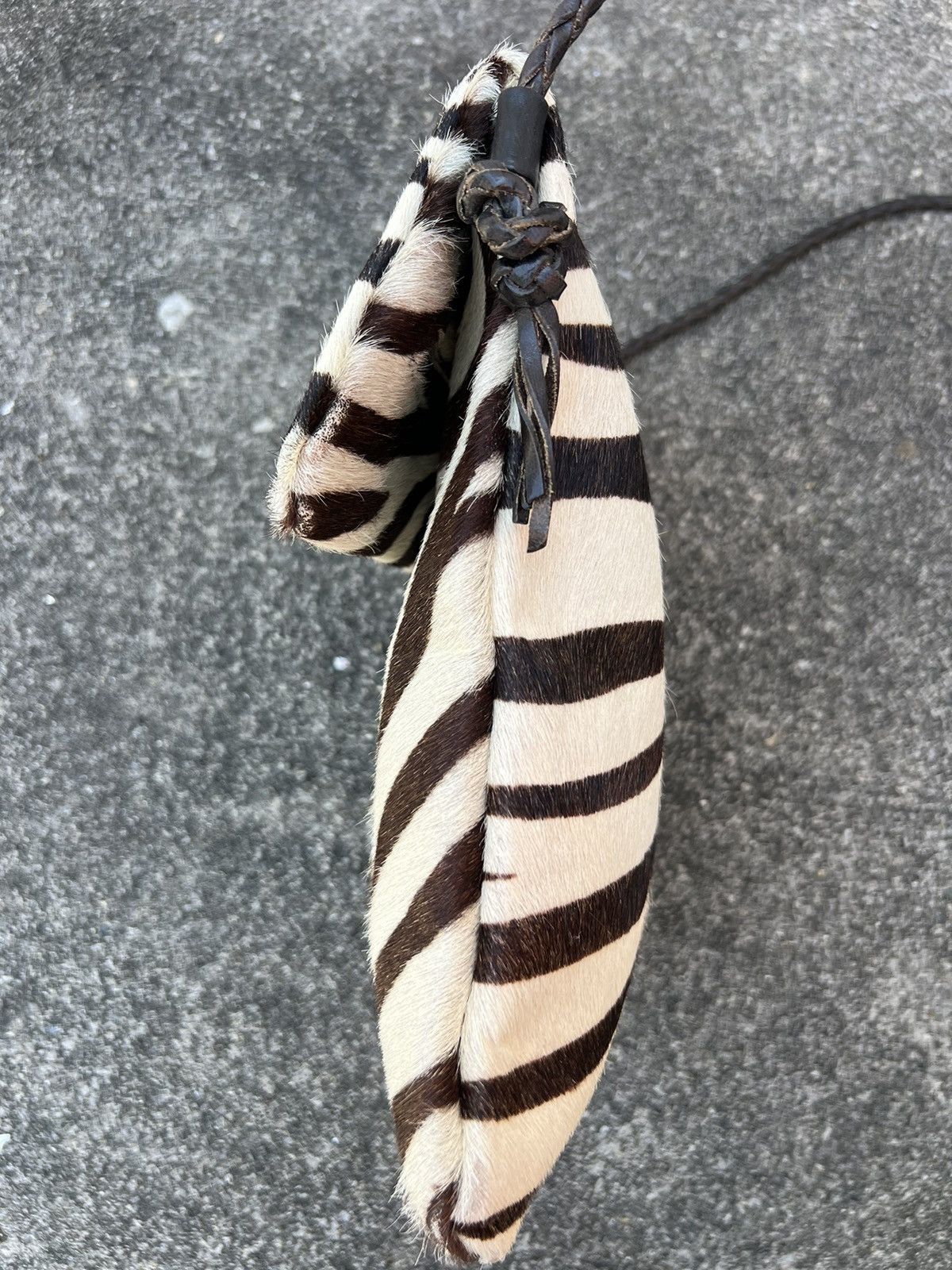 Leather Vintage J&M Davidson England Zebra Leather Sling Bag Size ONE SIZE - 12 Thumbnail