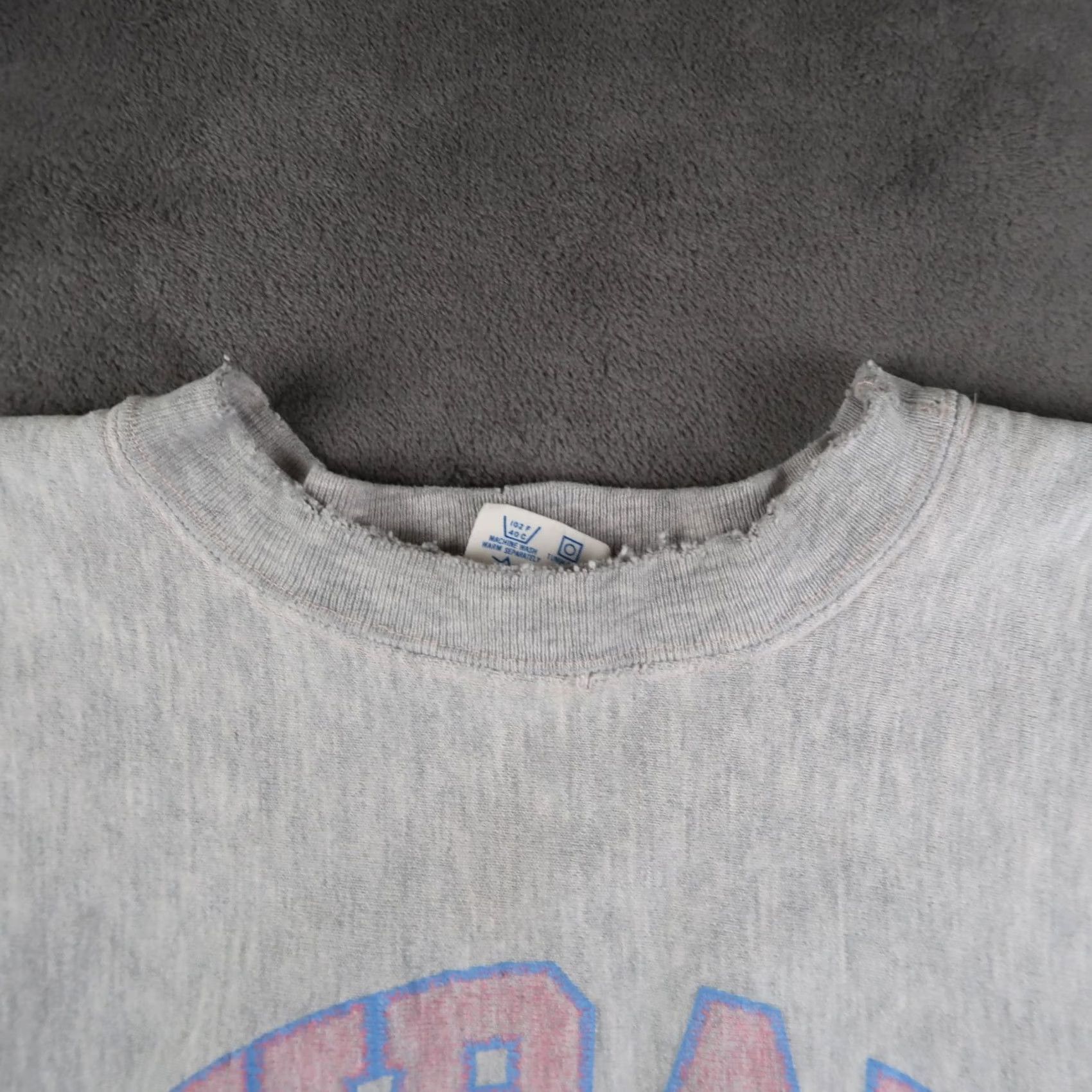Champion VINTAGE Champion Reverse Weave Hiram College Crewneck Sweatshirt Mens M Gray Pink Logo 90s USA Size US M / EU 48-50 / 2 - 5 Thumbnail
