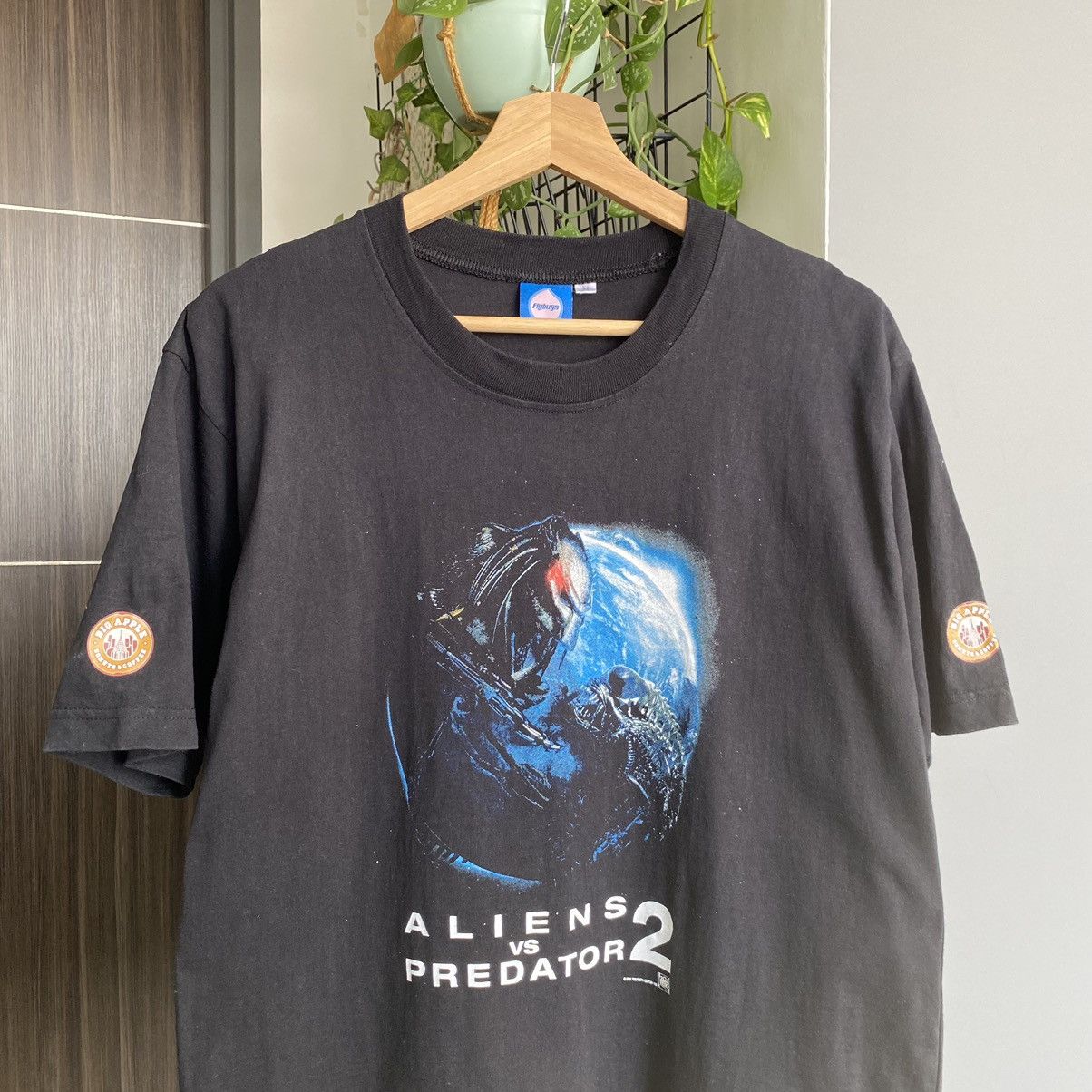 Vintage Vintage 2007 Alien vs Predator 2 Promo Movie Tshirt Size US M / EU 48-50 / 2 - 2 Thumbnail