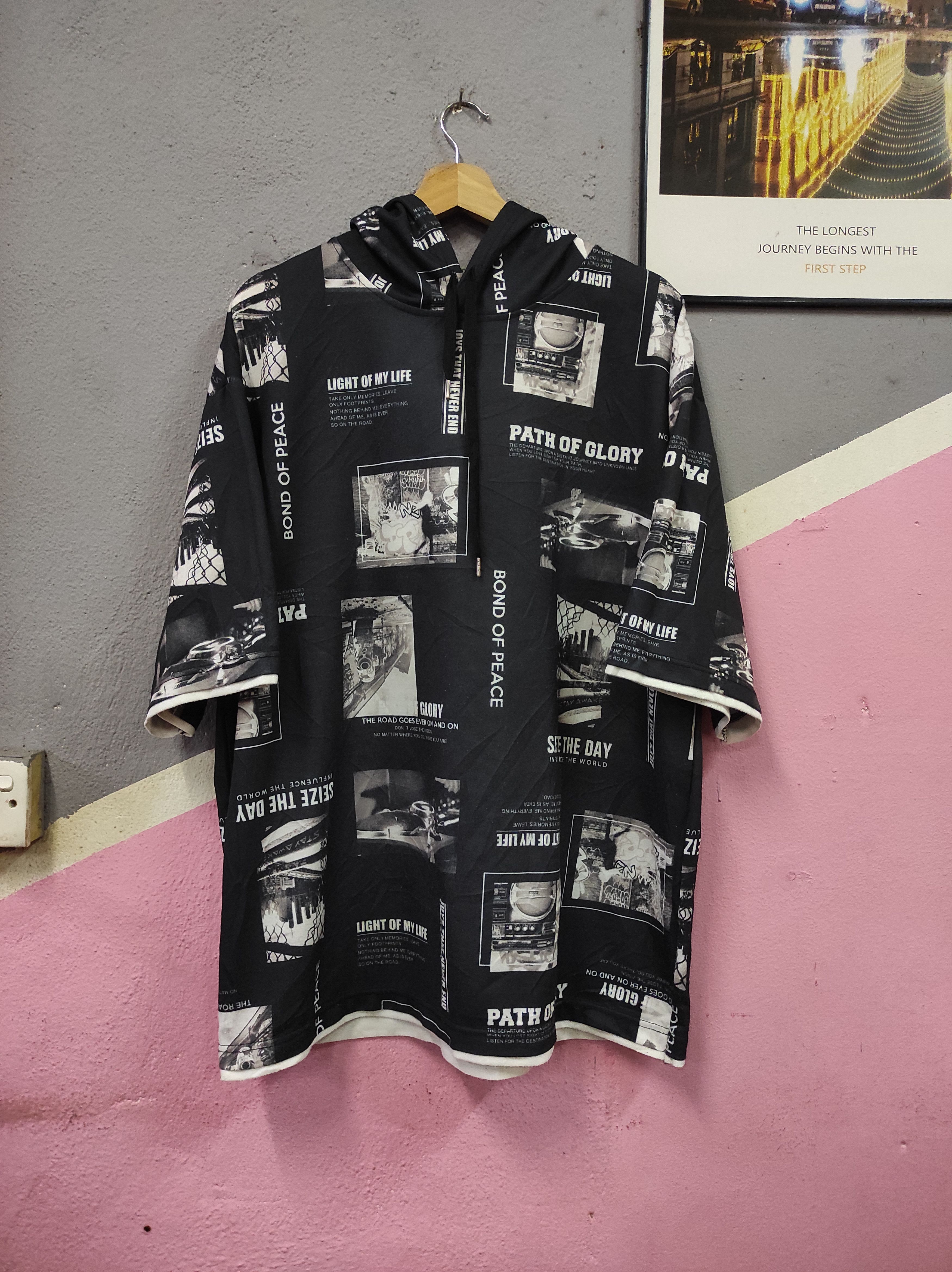 Designer × Japanese Brand DEFECTIVE STRUCT FULL PRINT HOODIE SHORT SLEEVE Size US XL / EU 56 / 4 - 1 Thumbnail