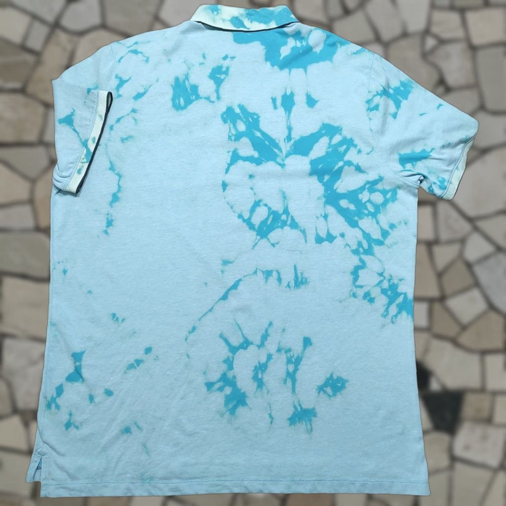 Nike VINTAGE Nike Shirt Polo Mens XL Tie Dye Light Blue DriFit 90s College USA American Breathable Cotton Blend Short Sleeve Collared Button Polo Shirt Size US XL / EU 56 / 4 - 1 Thumbnail