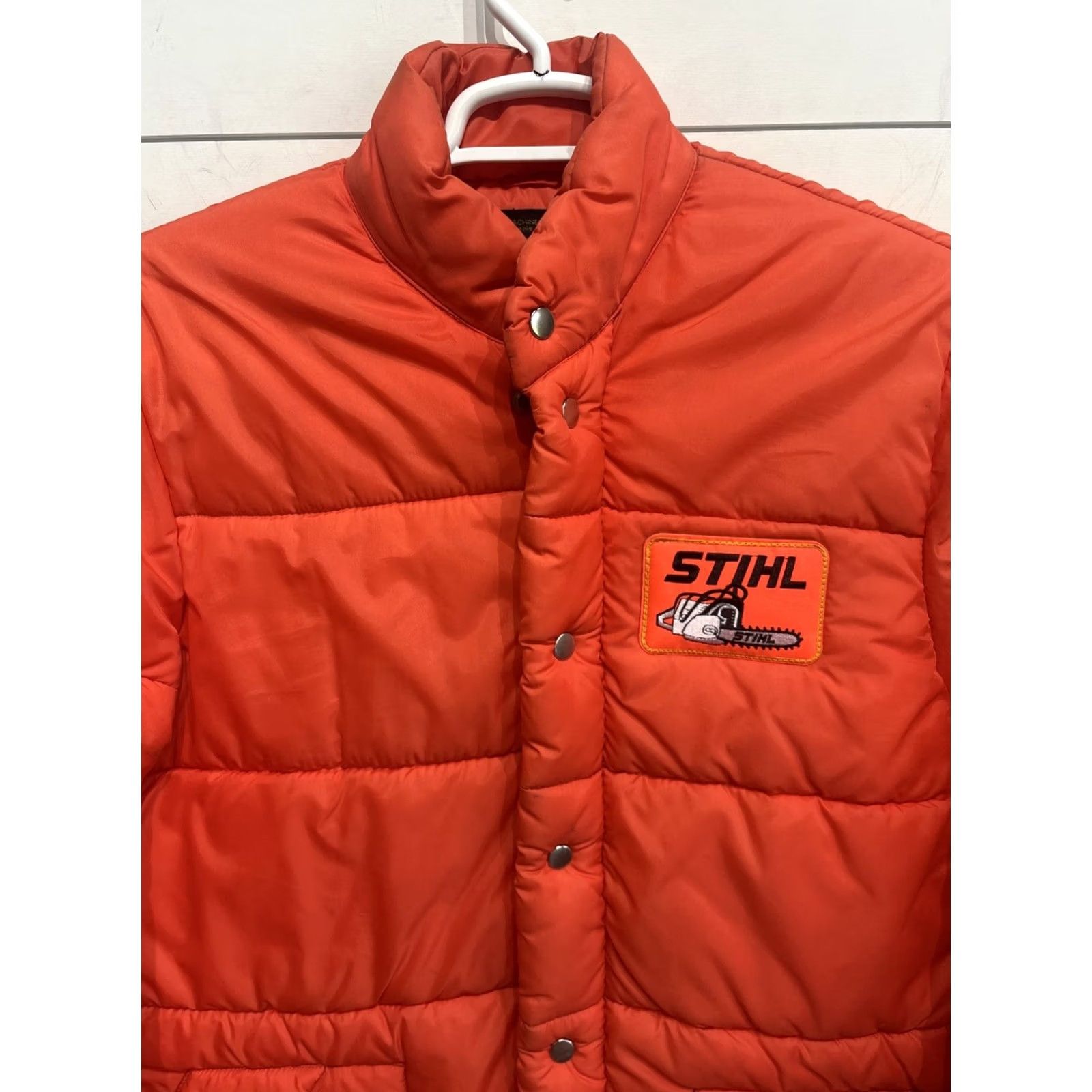 JCPenney VINTAGE Stihl Orange Puffer Vest Jacket Mens Large Nylon Shell Winter Coat Shifted to JC Penney Brand 90s Vintage Mens Large Orange Puffer Vest Jacket Size US L / EU 52-54 / 3 - 2 Thumbnail